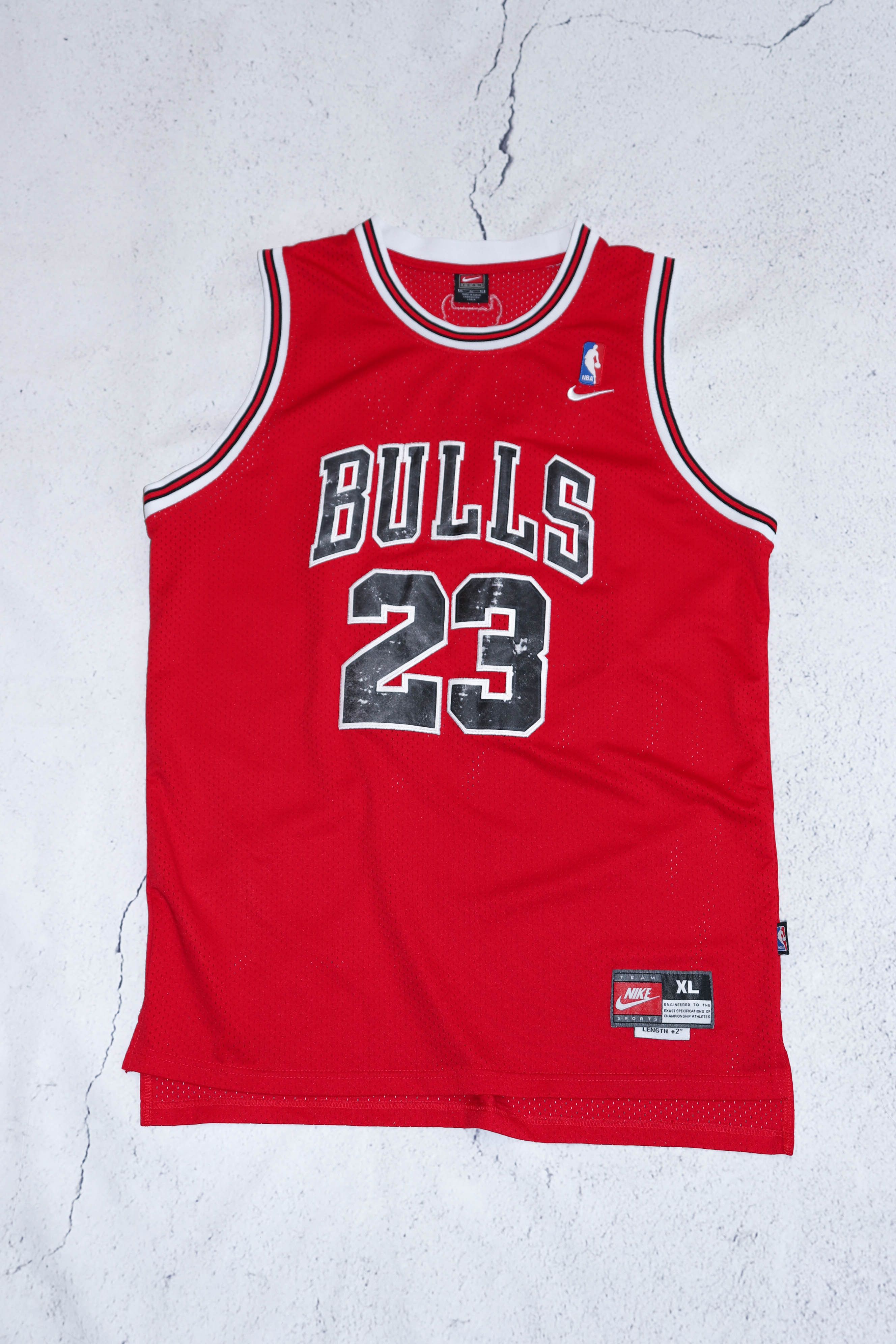 NBA Nike TEAM NBA Vintage Chicago Bulls Jordan 23 Jersey Top Size US XL / EU 56 / 4 - 1 Thumbnail