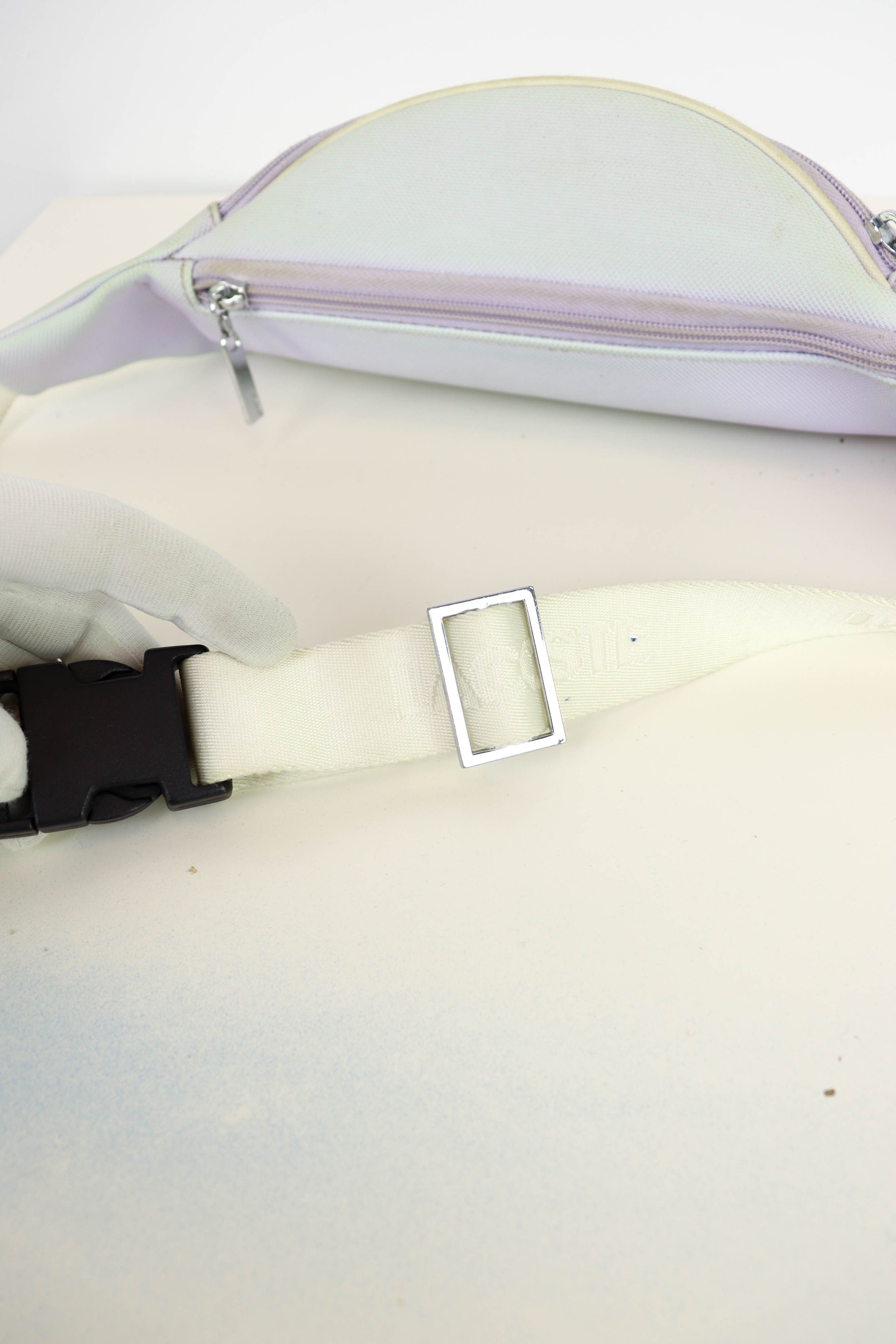 Lacoste Lacoste Vintage 90s White Faded Waist Bag Size ONE SIZE - 10 Thumbnail