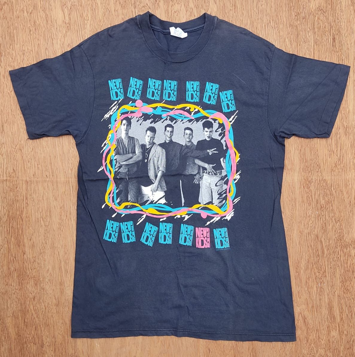 Vintage Tee D - 26 New Kids on The Block