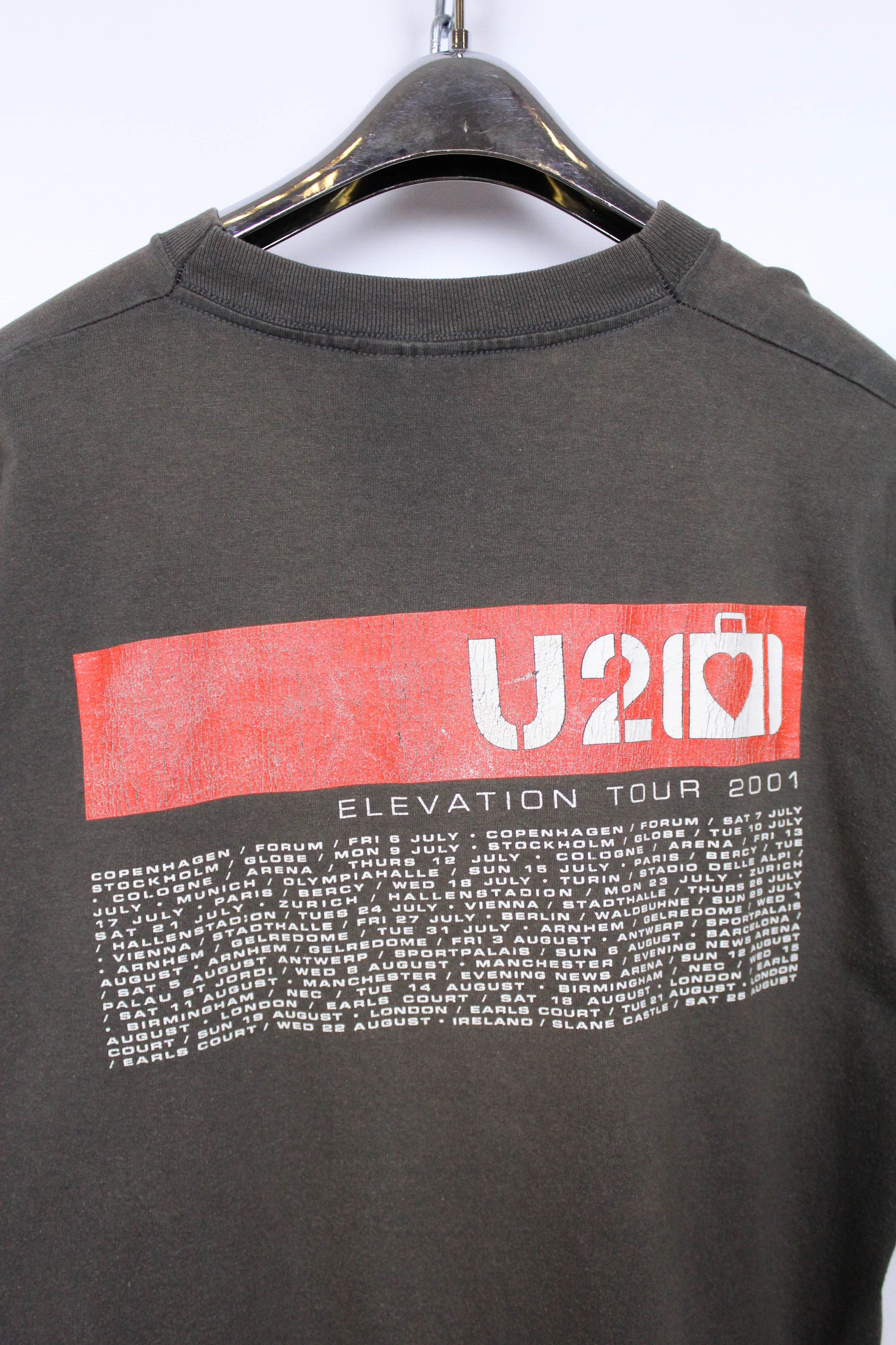 Band Tees U2 Elevation Tour 2001 Vintage Sun Faded Tour Tshirt Tee Size US XL / EU 56 / 4 - 4 Thumbnail