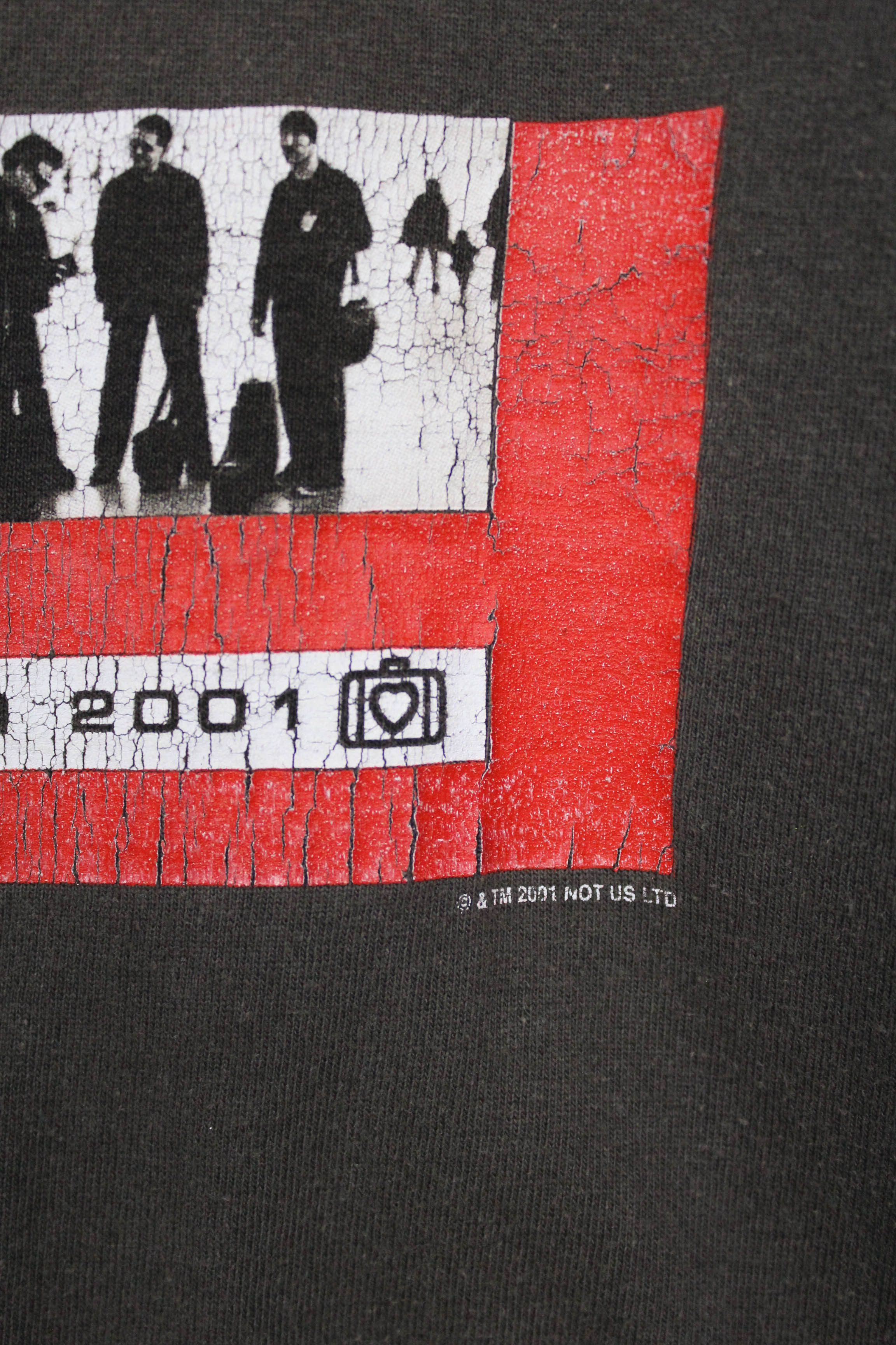 Band Tees U2 Elevation Tour 2001 Vintage Sun Faded Tour Tshirt Tee Size US XL / EU 56 / 4 - 5 Thumbnail