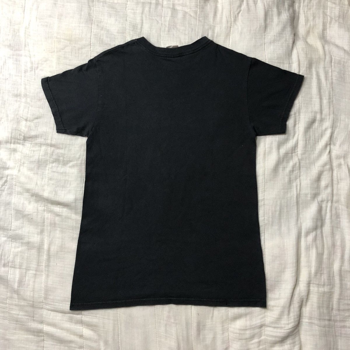 Vintage Vintage Y2K Twilight Breaking Dawn Part 1 T Shirt Size US S / EU 44-46 / 1 - 3 Thumbnail