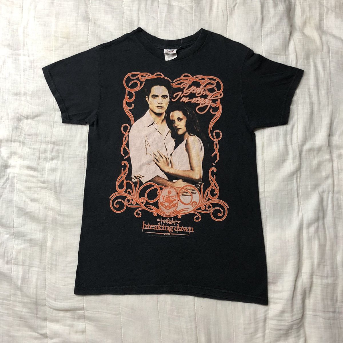 Vintage Vintage Y2K Twilight Breaking Dawn Part 1 T Shirt Size US S / EU 44-46 / 1 - 2 Thumbnail