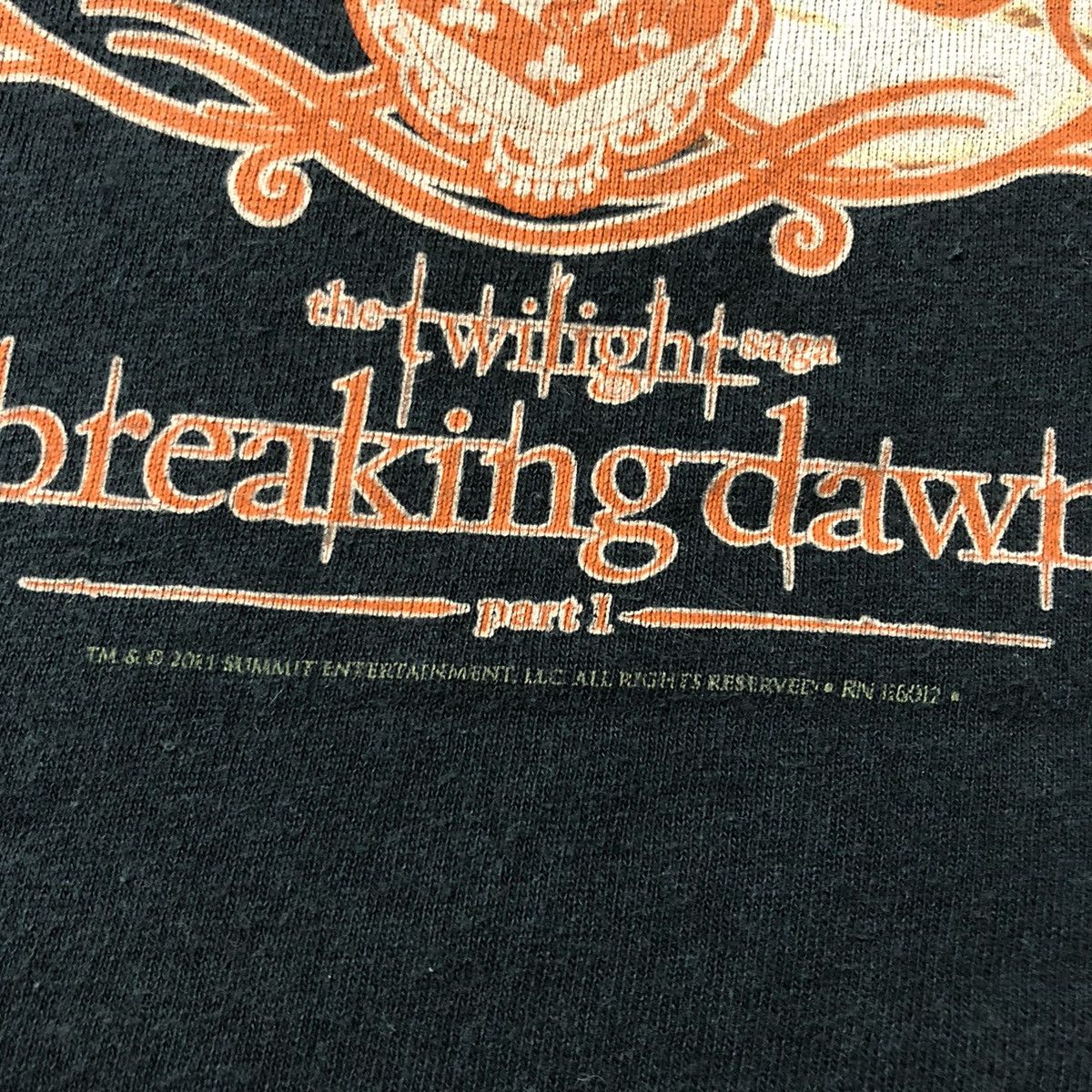 Vintage Vintage Y2K Twilight Breaking Dawn Part 1 T Shirt Size US S / EU 44-46 / 1 - 7 Thumbnail