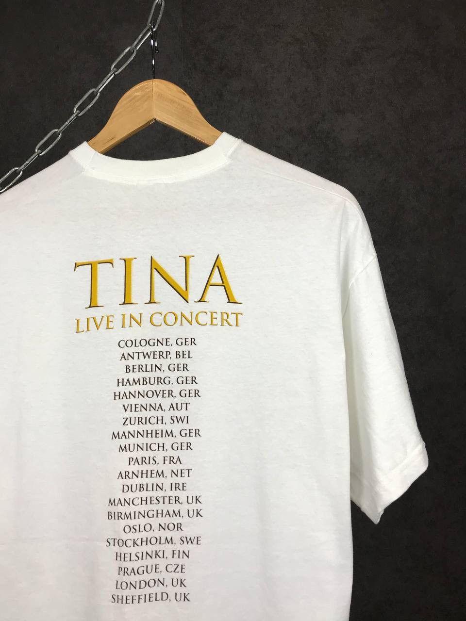 Band Tees Tina Terner 2009 vintage rock band tour tee Size US XL / EU 56 / 4 - 6 Thumbnail
