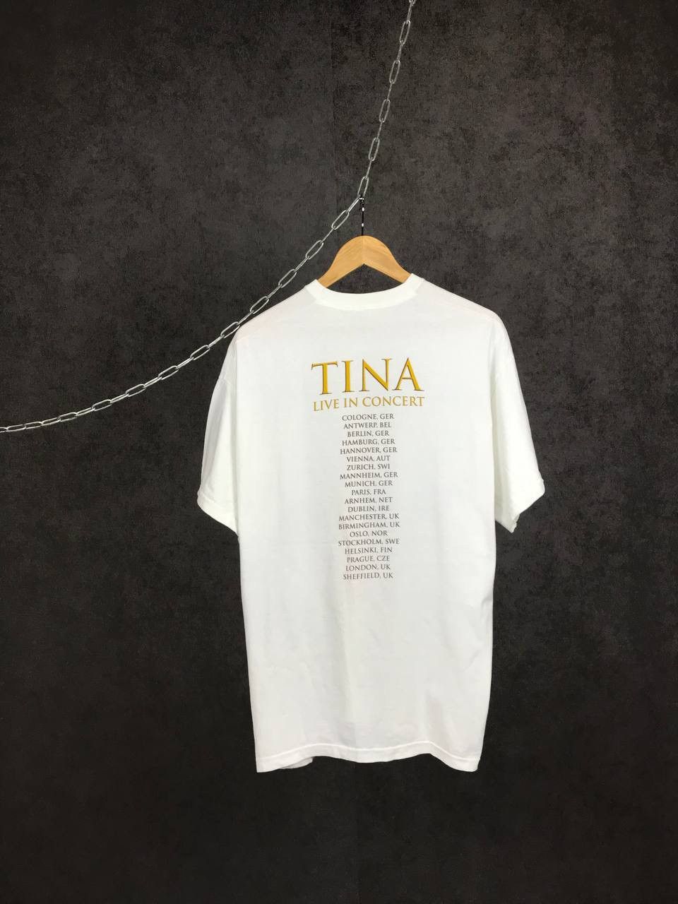 Band Tees Tina Terner 2009 vintage rock band tour tee Size US XL / EU 56 / 4 - 5 Thumbnail