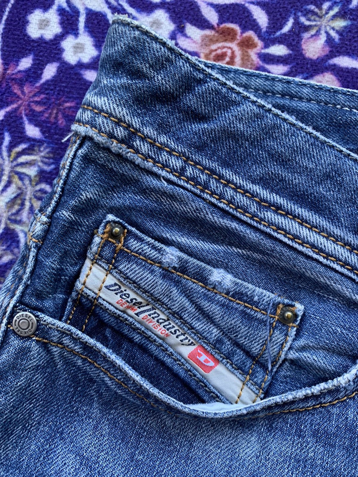 Diesel Vintage Flare Diesel Industry Distressed Denim Size US 36 / EU 52 - 3 Thumbnail