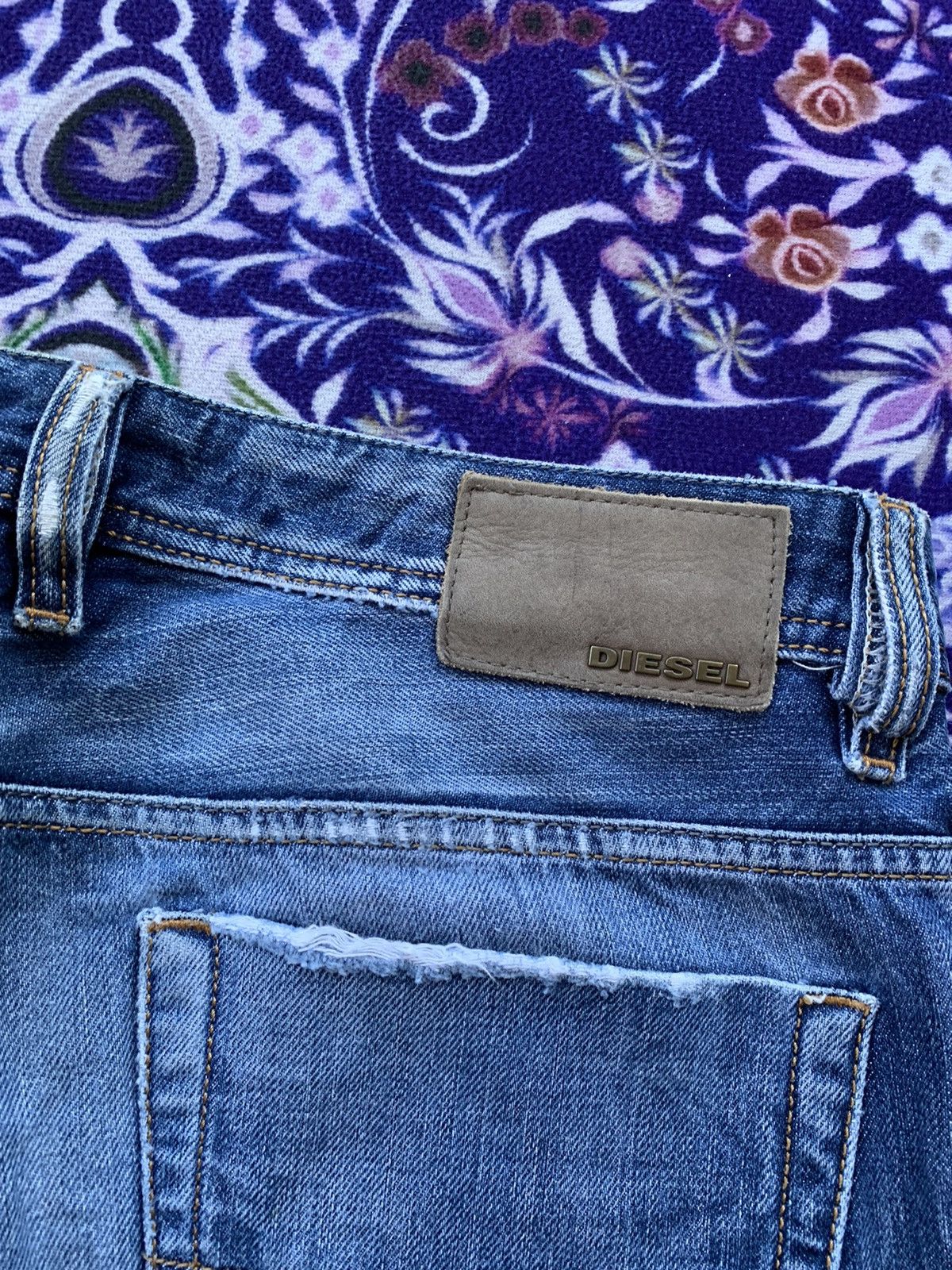 Diesel Vintage Flare Diesel Industry Distressed Denim Size US 36 / EU 52 - 13 Thumbnail