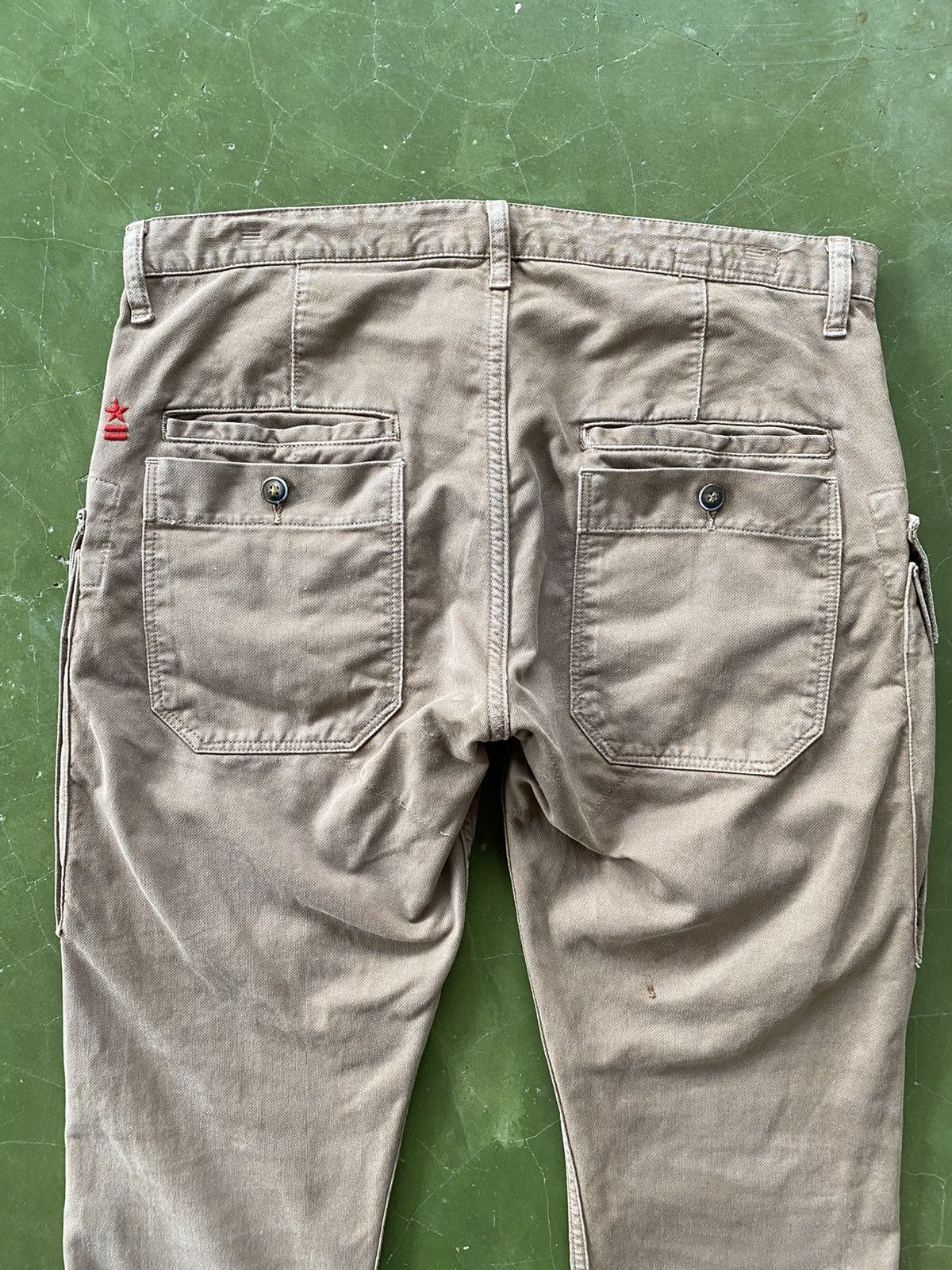 Vintage Vintage Manufactured Army Cargo Distressed Pants Size US 33 - 13 Thumbnail