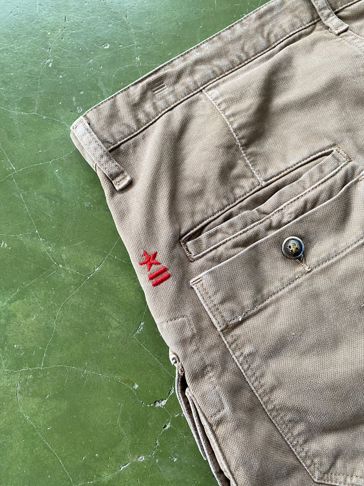 Vintage Vintage Manufactured Army Cargo Distressed Pants Size US 33 - 12 Thumbnail