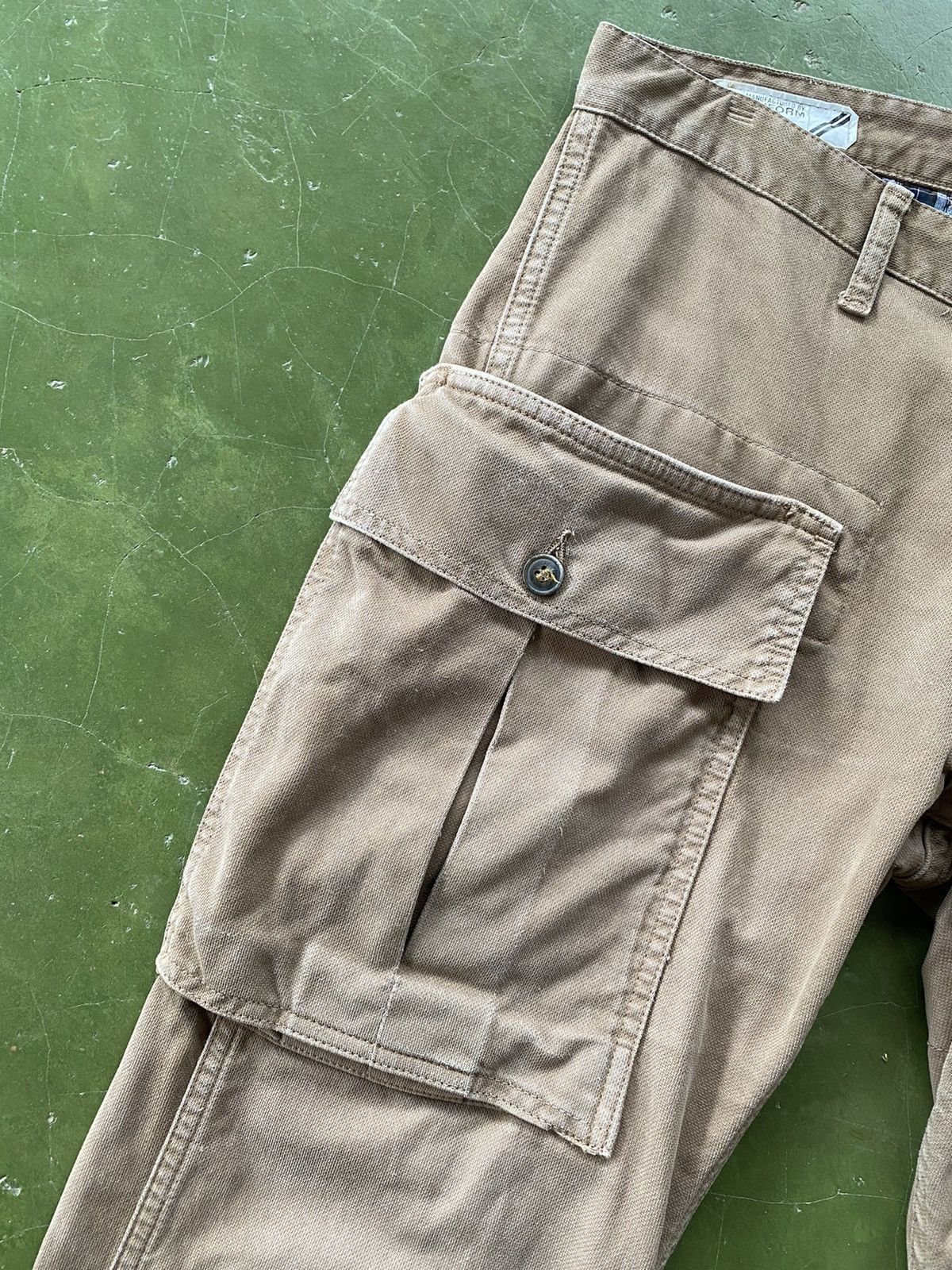 Vintage Vintage Manufactured Army Cargo Distressed Pants Size US 33 - 9 Thumbnail