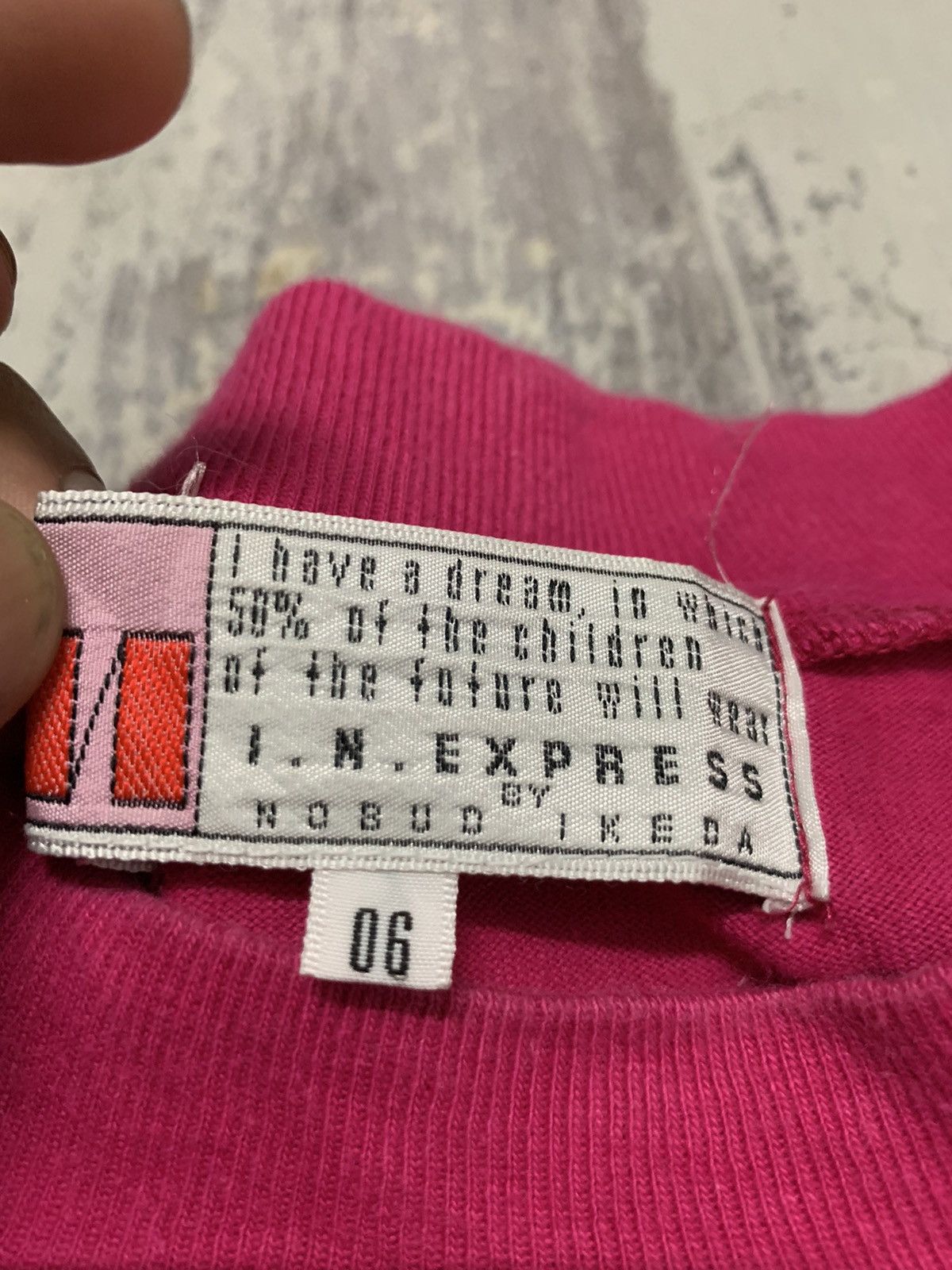 Japanese Brand Vintage Nobuo Ikeda Japanese Designer Patch Logo Tee Pink Size US M / EU 48-50 / 2 - 7 Thumbnail