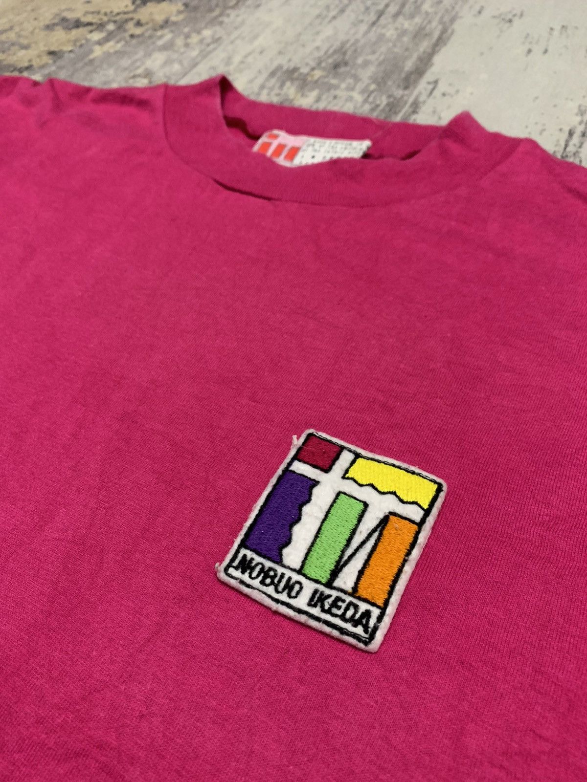 Japanese Brand Vintage Nobuo Ikeda Japanese Designer Patch Logo Tee Pink Size US M / EU 48-50 / 2 - 4 Thumbnail