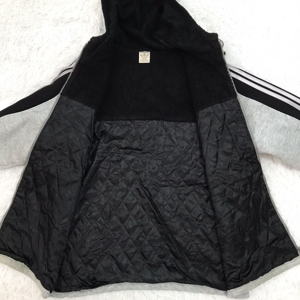 Adidas Vtg Adidas Big Embroidered Front Back Sweater Hoodie Jacket Size US M / EU 48-50 / 2 - 15 Thumbnail