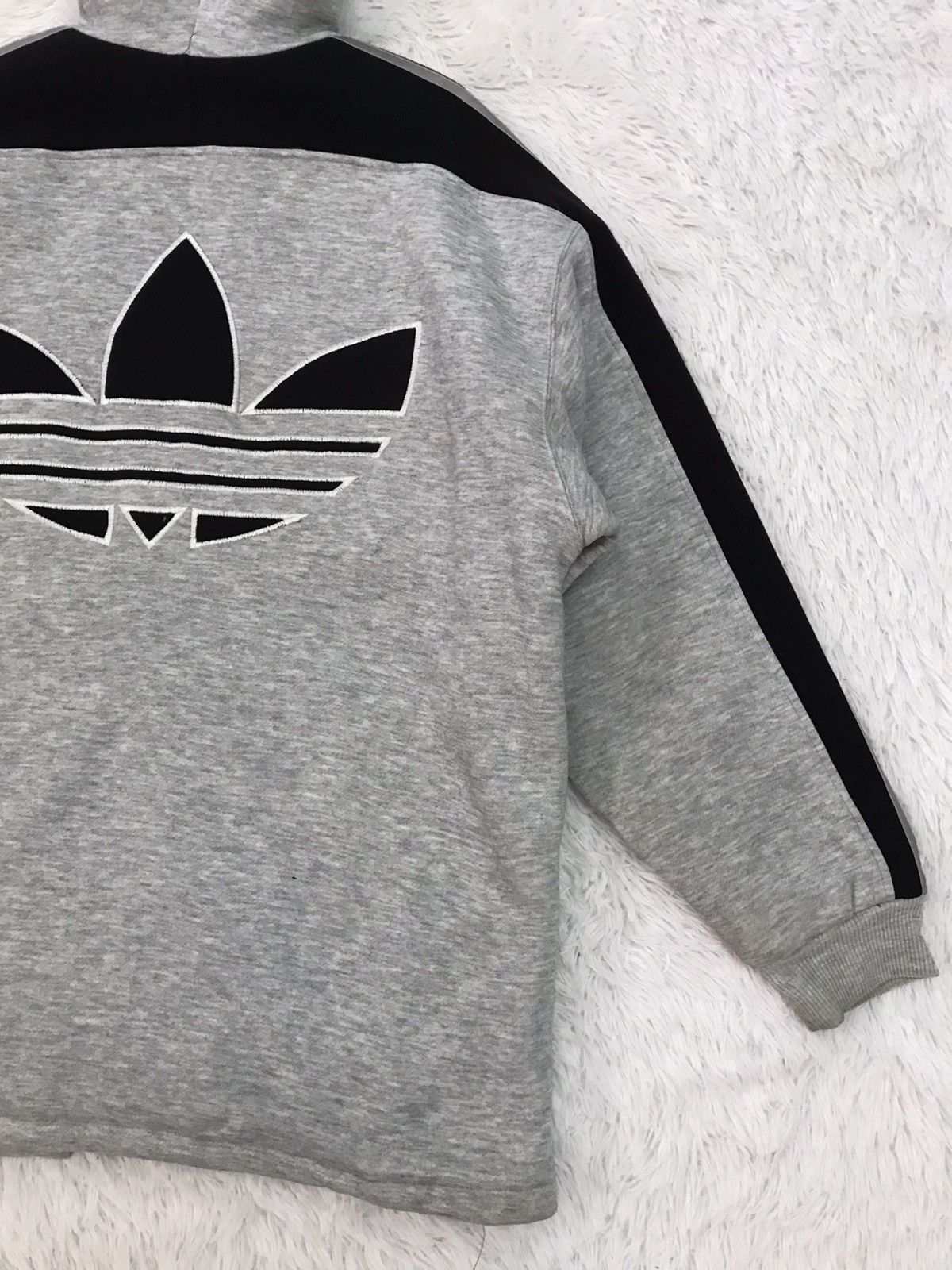 Adidas Vtg Adidas Big Embroidered Front Back Sweater Hoodie Jacket Size US M / EU 48-50 / 2 - 12 Thumbnail