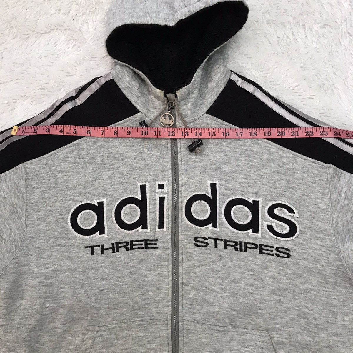 Adidas Vtg Adidas Big Embroidered Front Back Sweater Hoodie Jacket Size US M / EU 48-50 / 2 - 21 Thumbnail