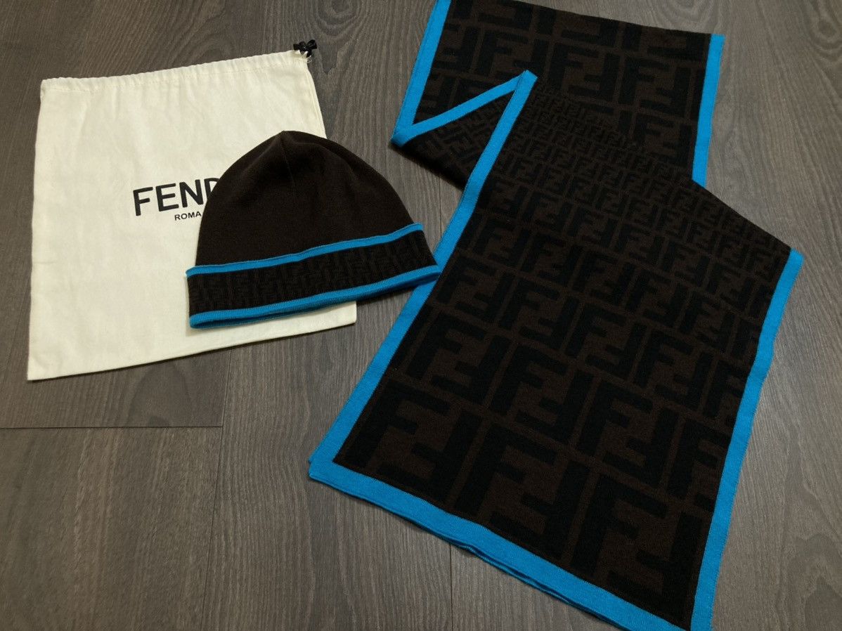 Fendi FENDI Authentic Monogram Wool Beanie hat and Scarf Size ONE SIZE - 4 Thumbnail