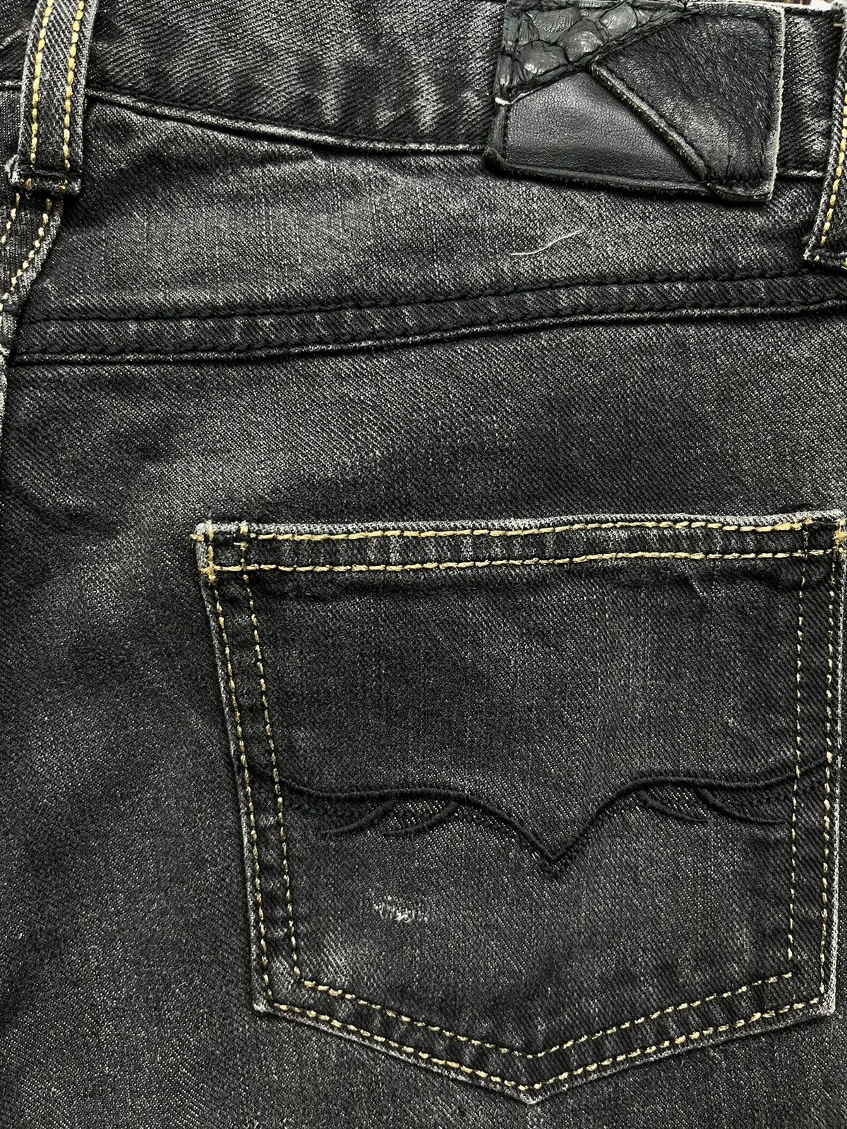 GOSTAR DE FUGA FUGA Black Vomit Splash Flared Denim Size 28" / US 6 / IT 42 - 8 Thumbnail