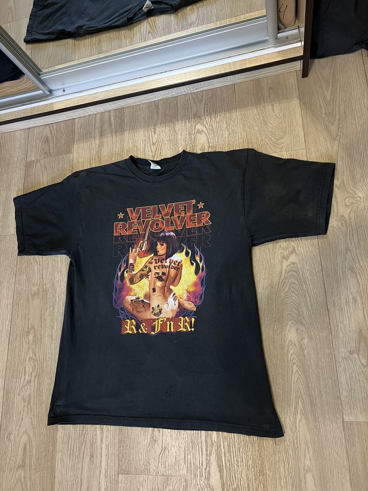 Band Tees Velvet Revolver 2004/2005 Tour vintage tee t shirt Size US M / EU 48-50 / 2 - 1 Thumbnail