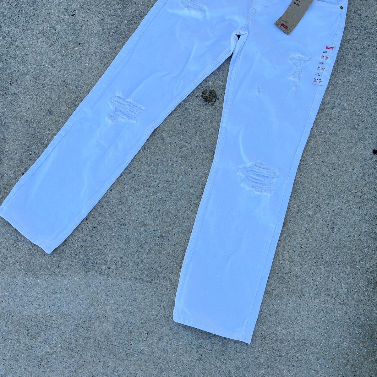 Levi's Levi’s 511 NWT Slim Distressed 33 x 32 White Jeans $69 MSRP Size US 33 - 7 Thumbnail