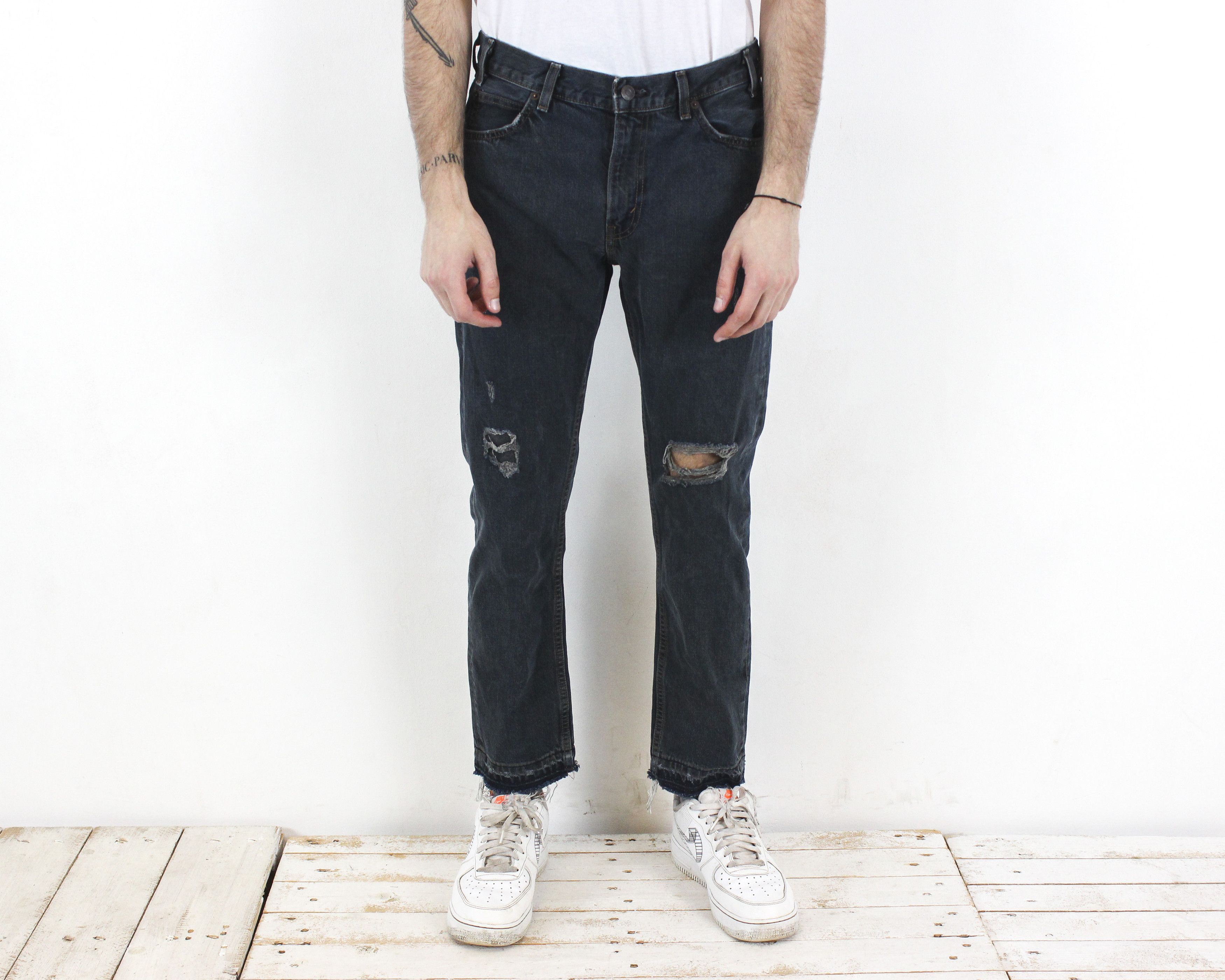 Levi's 505 C Mens W29 L30 Slim Straight Jeans Pants Trousers Ripped Size US 29 - 2 Thumbnail