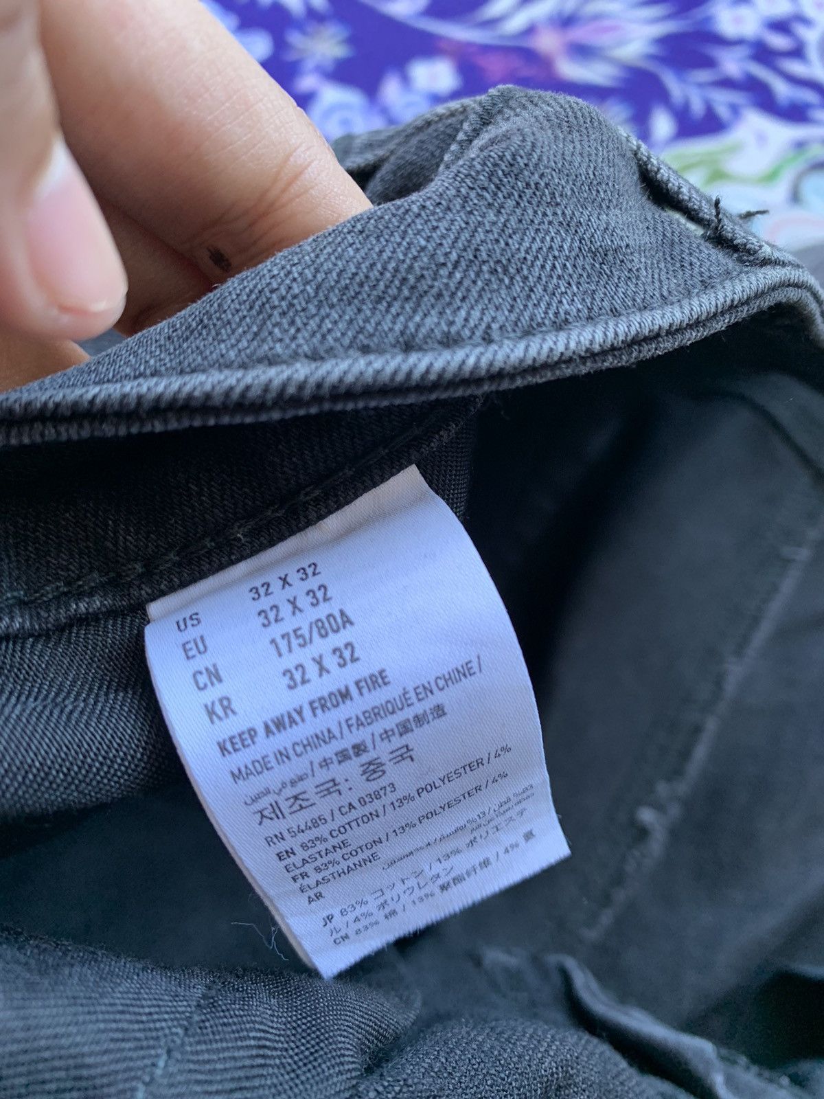 American Eagle Outfitters American Eagle Oufitters Distressed Denim Size US 33 - 7 Thumbnail