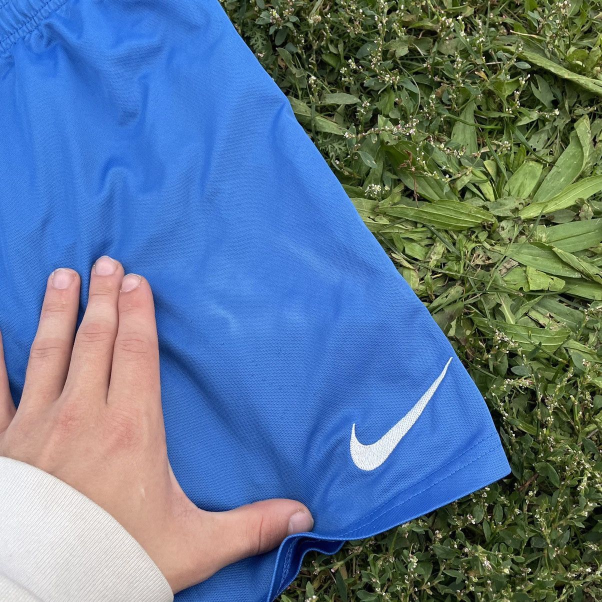 Vintage Vintage Y2K Nike Swoosh Shorts Streetwear Skate Cropped S Size US 32 / EU 48 - 3 Thumbnail