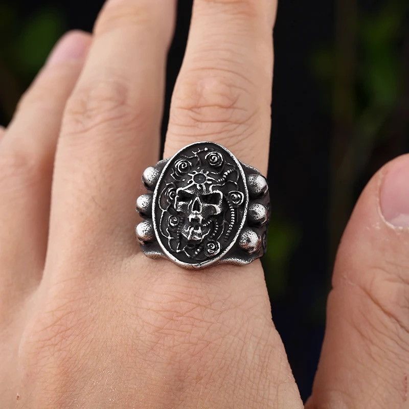 Jewelry Gothic Skull Rings Size ONE SIZE - 2 Thumbnail