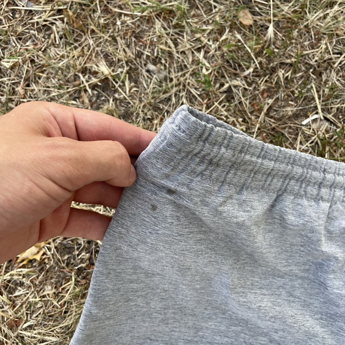 Vintage Vintage Reebok Y2K Grey Shorts Logo Streetwear Cropped 34 Size US 34 / EU 50 - 8 Thumbnail