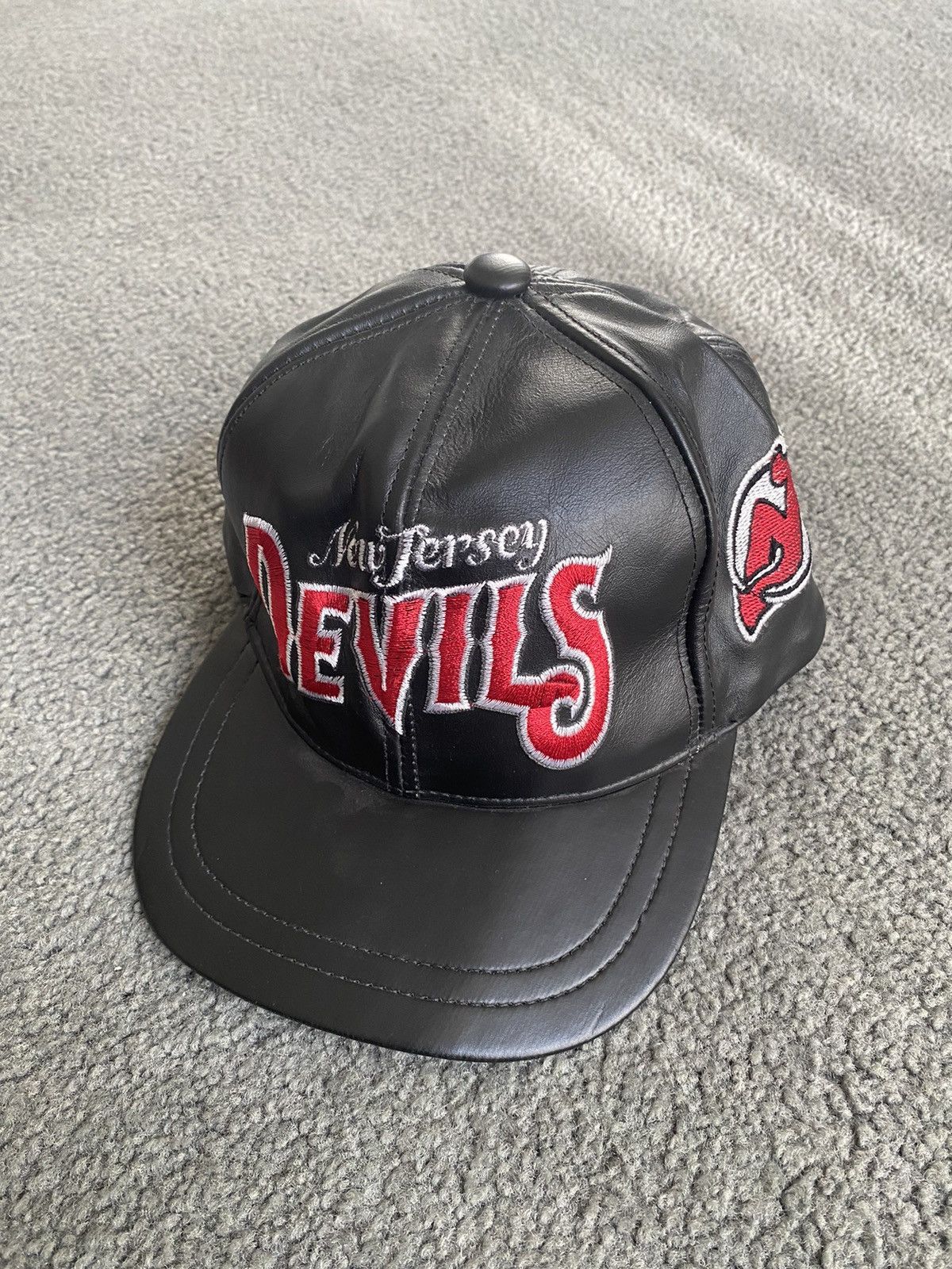NHL × Vintage Vintage Rare NHL New Jersey Devils Leather SnapBack Hat Size ONE SIZE - 2 Thumbnail