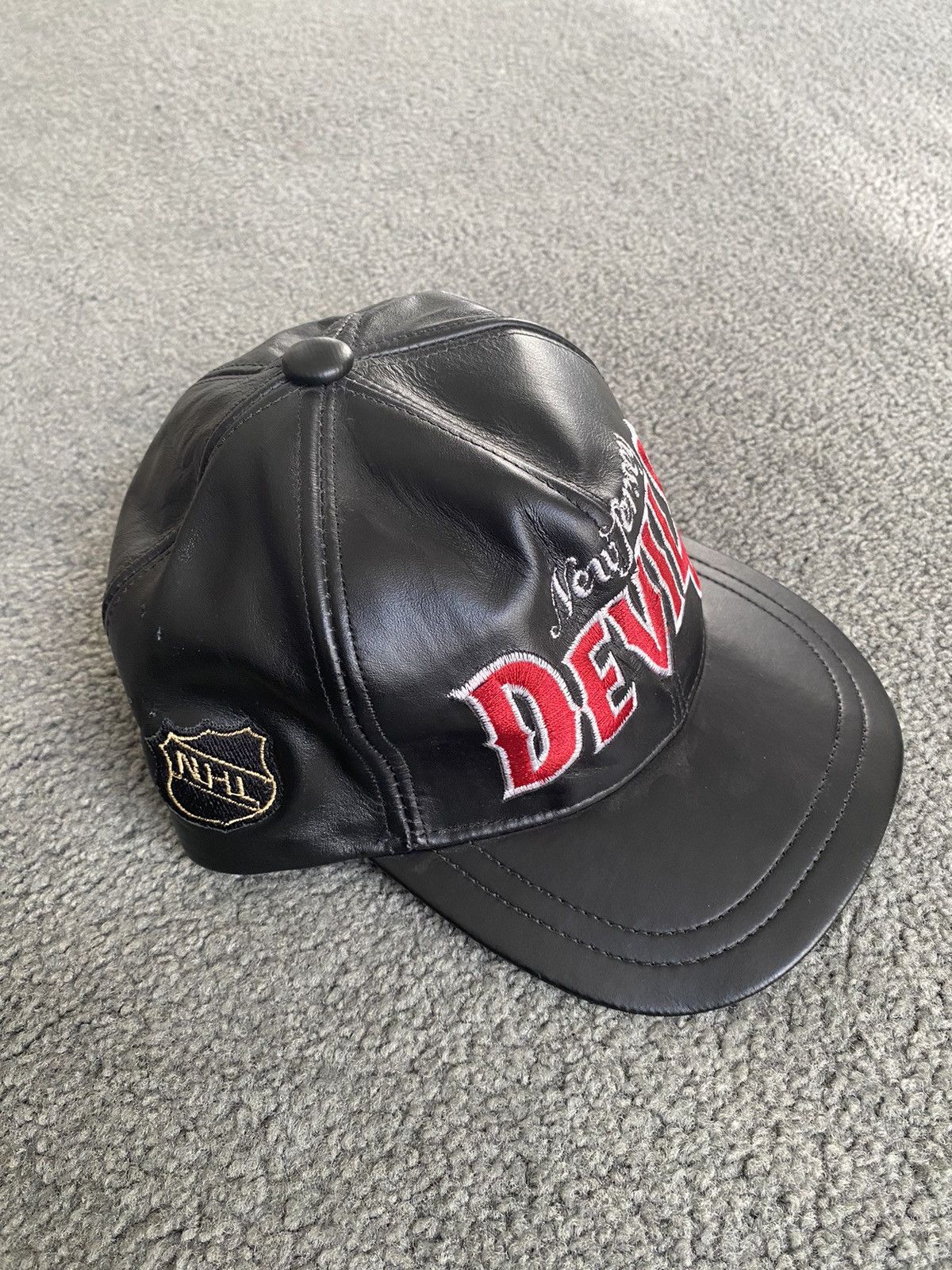 NHL × Vintage Vintage Rare NHL New Jersey Devils Leather SnapBack Hat Size ONE SIZE - 3 Thumbnail