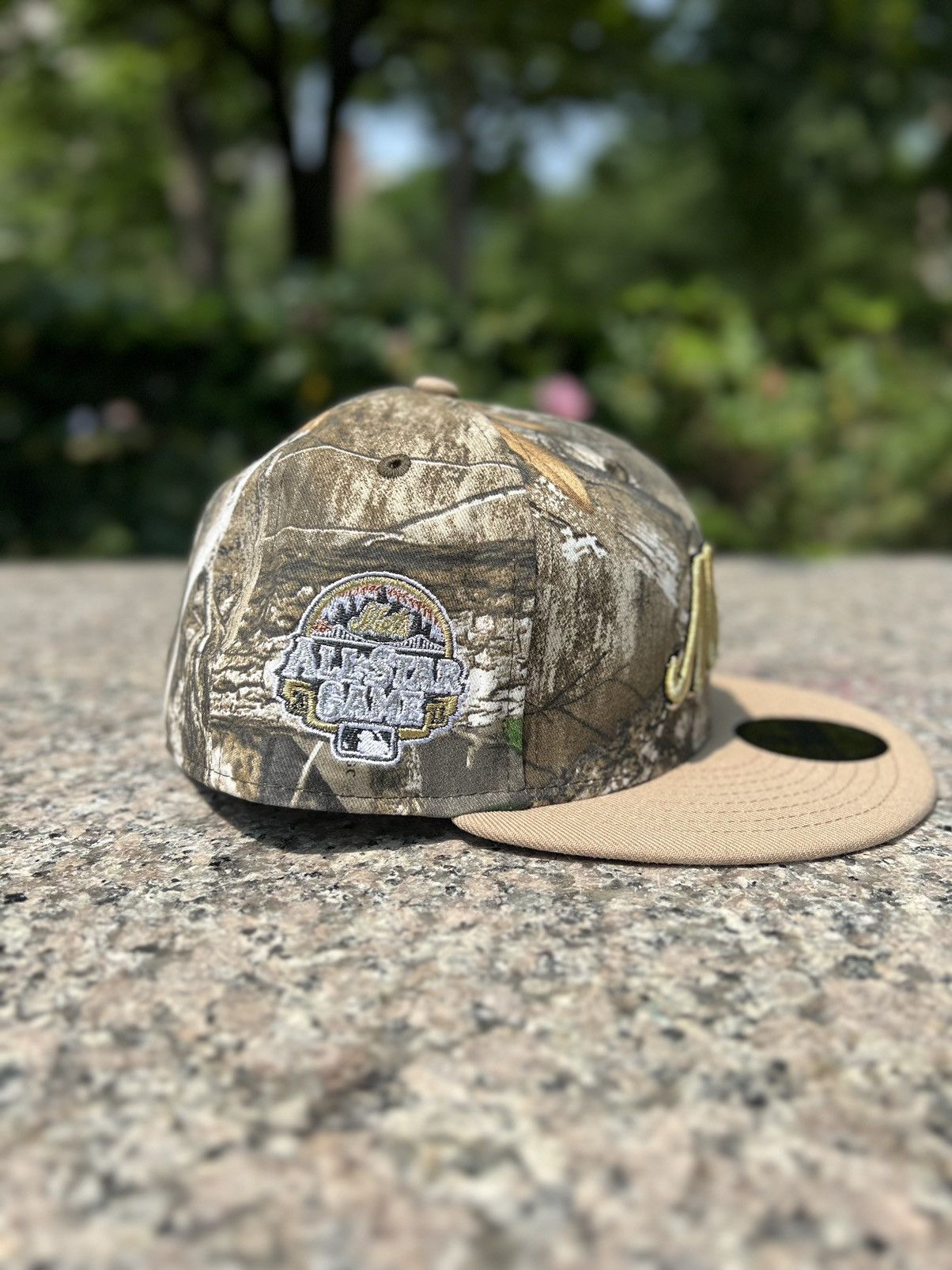 MLB × New Era 7 1/8 Bklyncap Real Tree Camo NY Mets Script Metallic Patch Size ONE SIZE - 3 Thumbnail