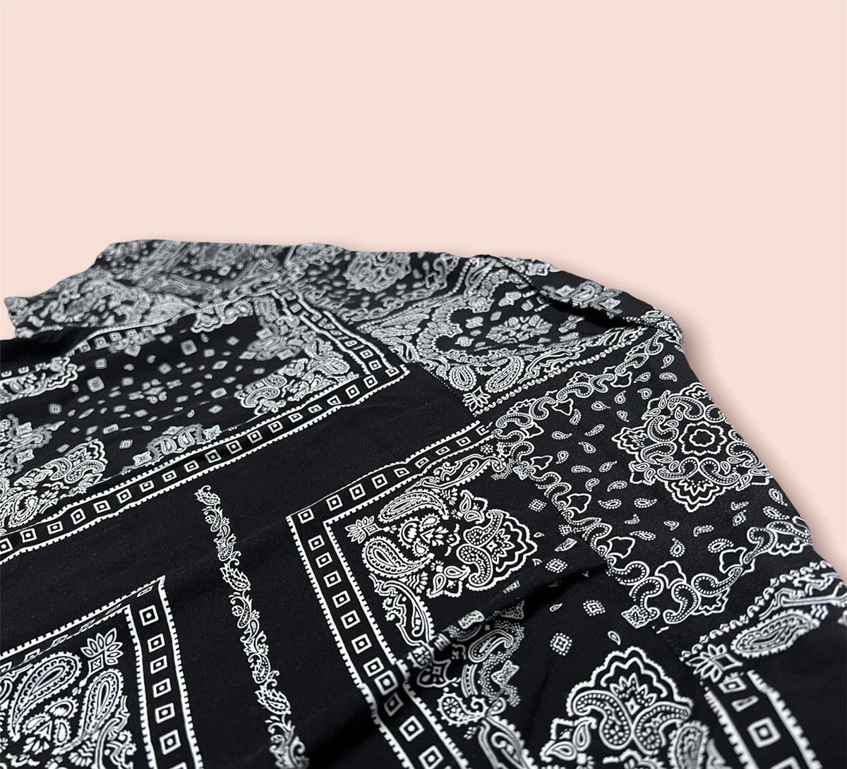 Japanese Brand × Uniqlo GU BANDANA BOX PAISLEY RAYON BUTTON DOWN SHIRT Size US M / EU 48-50 / 2 - 7 Thumbnail