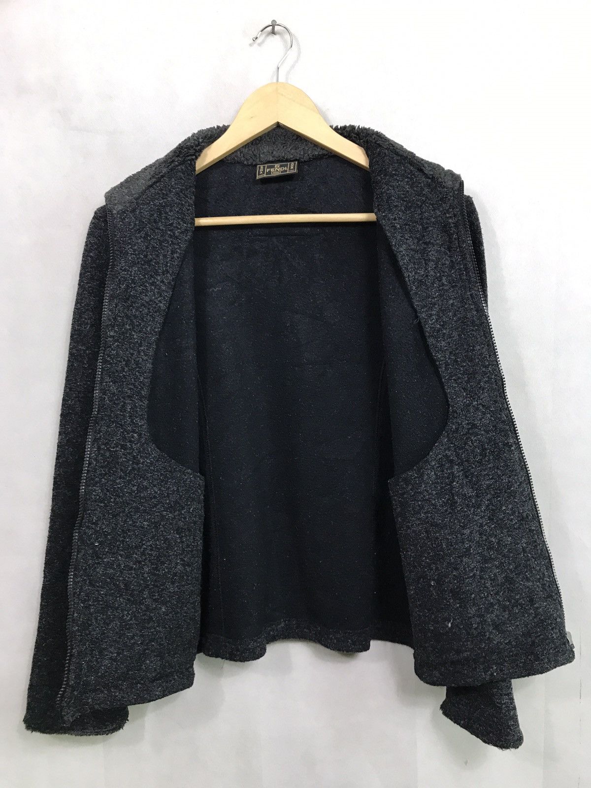 Fendi 🔥SALE🔥 RARE FENDI ROMA FLEECE JACKET MADE IN ITALY Size US S / EU 44-46 / 1 - 9 Thumbnail