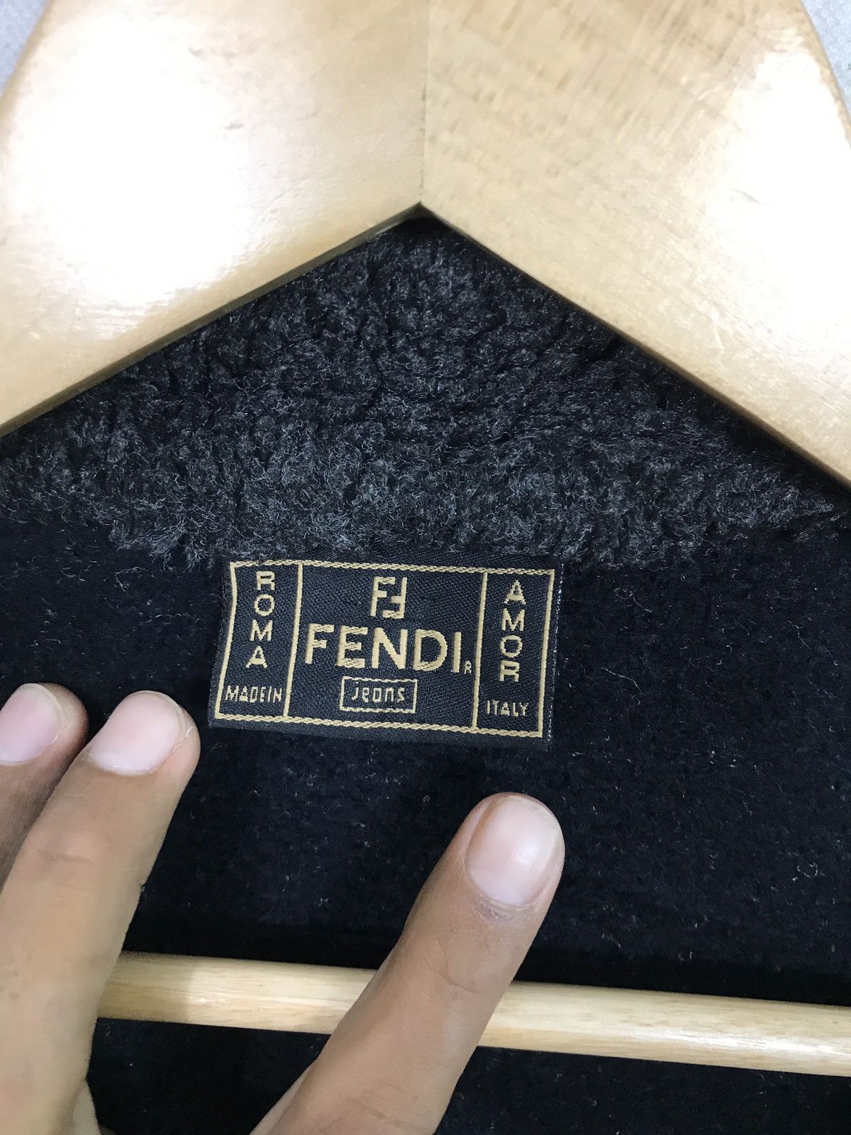 Fendi 🔥SALE🔥 RARE FENDI ROMA FLEECE JACKET MADE IN ITALY Size US S / EU 44-46 / 1 - 12 Thumbnail