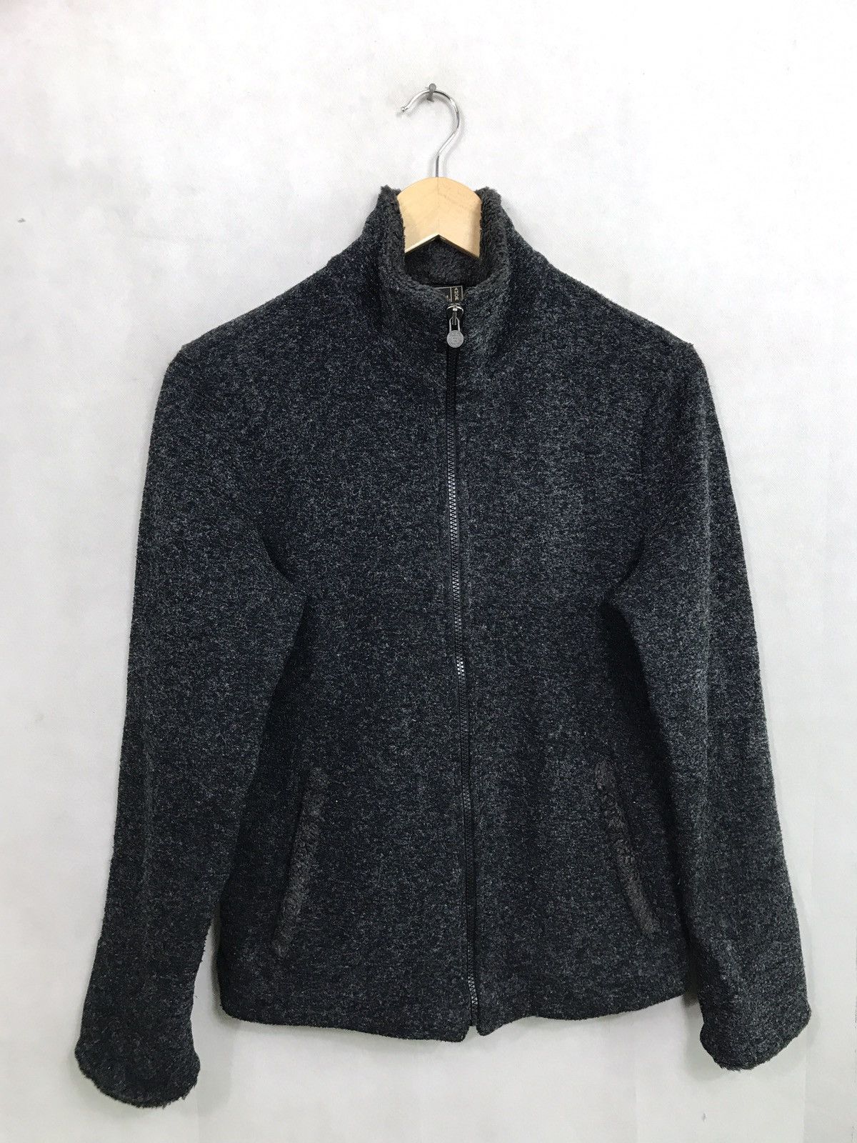 Fendi 🔥SALE🔥 RARE FENDI ROMA FLEECE JACKET MADE IN ITALY Size US S / EU 44-46 / 1 - 5 Thumbnail