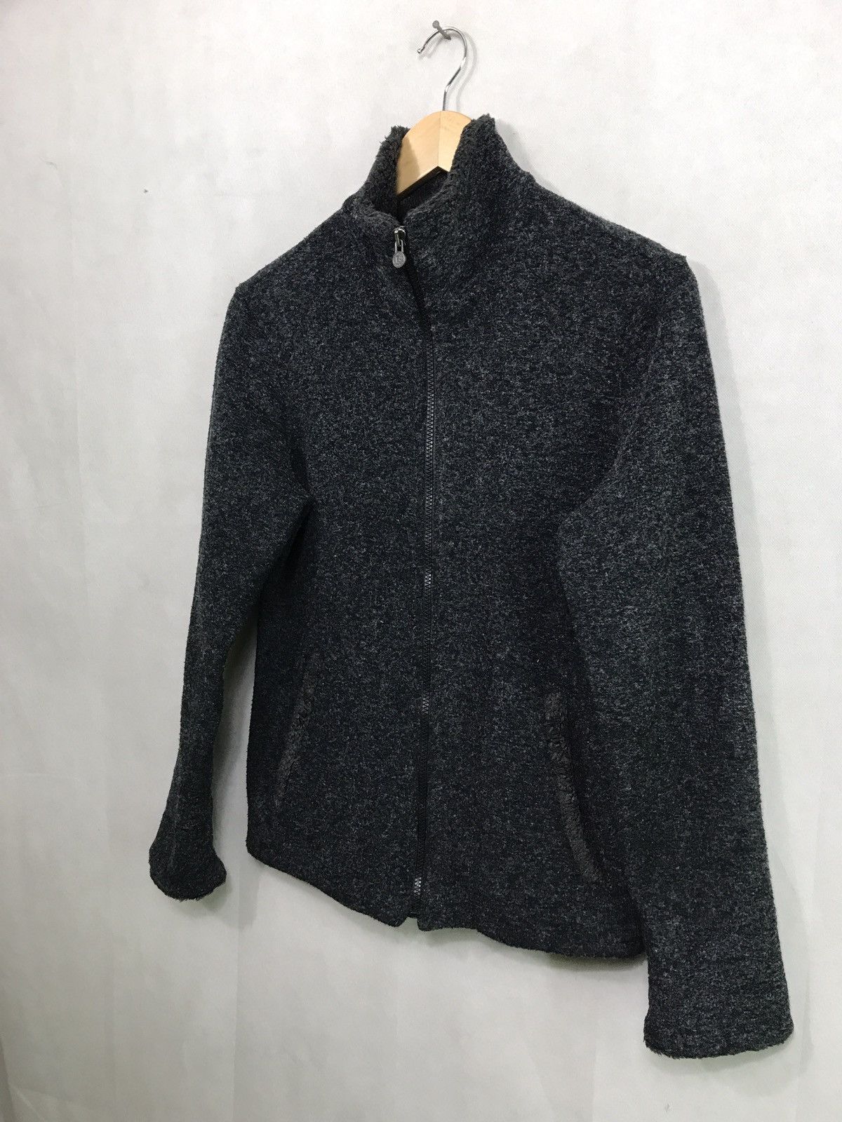 Fendi 🔥SALE🔥 RARE FENDI ROMA FLEECE JACKET MADE IN ITALY Size US S / EU 44-46 / 1 - 4 Thumbnail