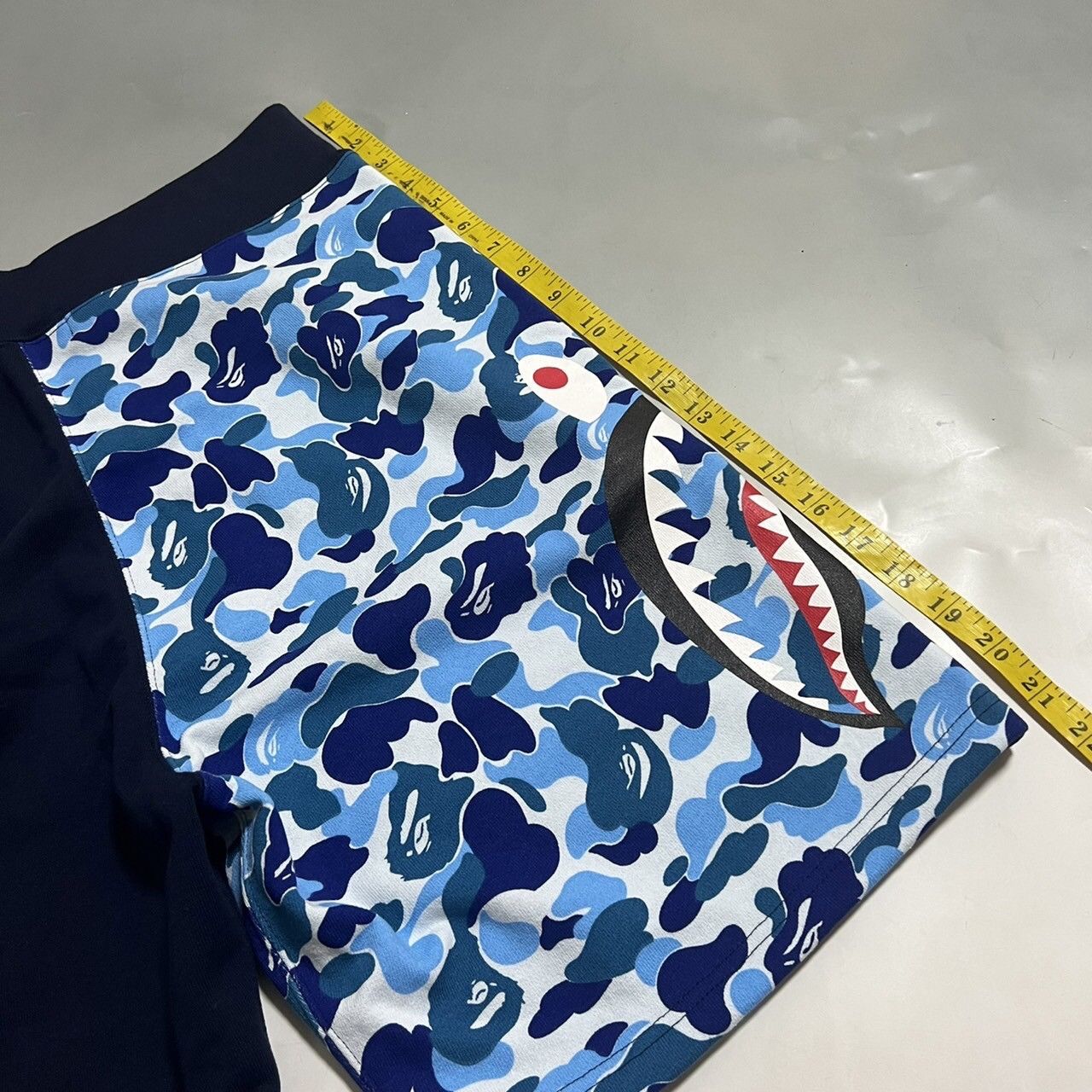 Bape BAPE double shark sweat short pants ABC bluecamo/navy Size US 34 / EU 50 - 10 Thumbnail