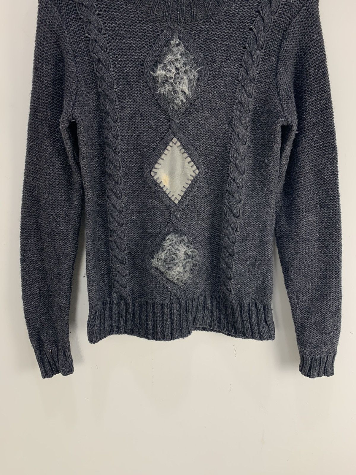 Designer USA Hand Embroider Alpaca Cable Knitwear Turtleneck Sweater Size S / US 4 / IT 40 - 4 Thumbnail