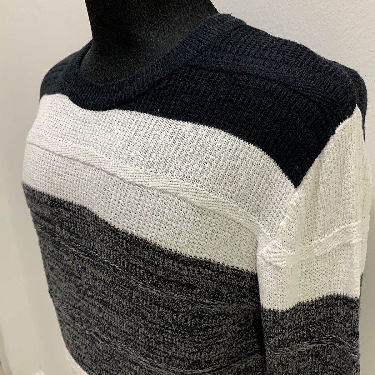 Aran Isles Knitwear CUBICSUGAR Stripe Aran Cable Crochet Moden Knitwear Sweater Size US L / EU 52-54 / 3 - 8 Thumbnail