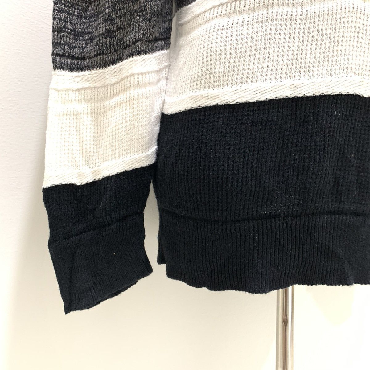 Aran Isles Knitwear CUBICSUGAR Stripe Aran Cable Crochet Moden Knitwear Sweater Size US L / EU 52-54 / 3 - 10 Thumbnail