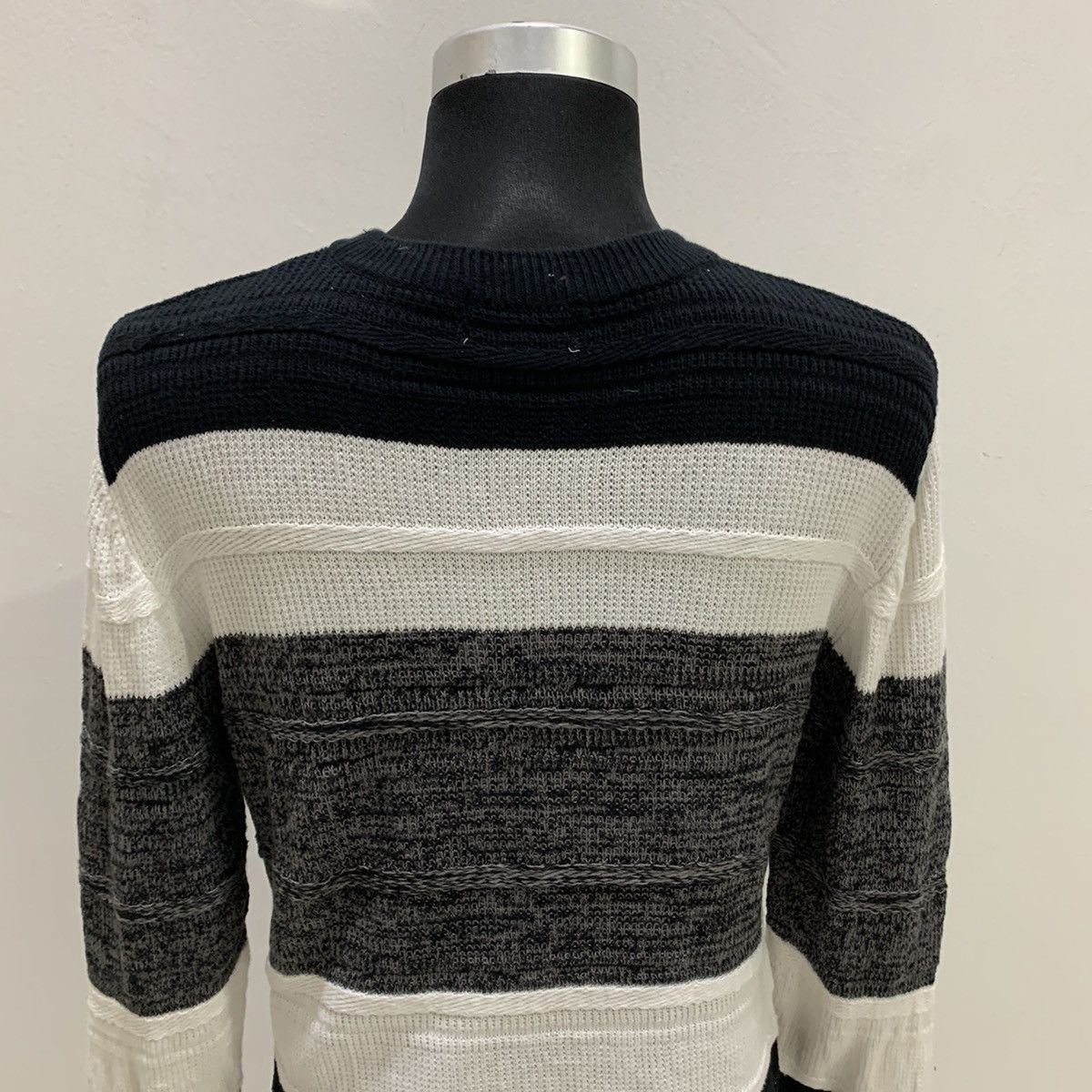 Aran Isles Knitwear CUBICSUGAR Stripe Aran Cable Crochet Moden Knitwear Sweater Size US L / EU 52-54 / 3 - 12 Thumbnail