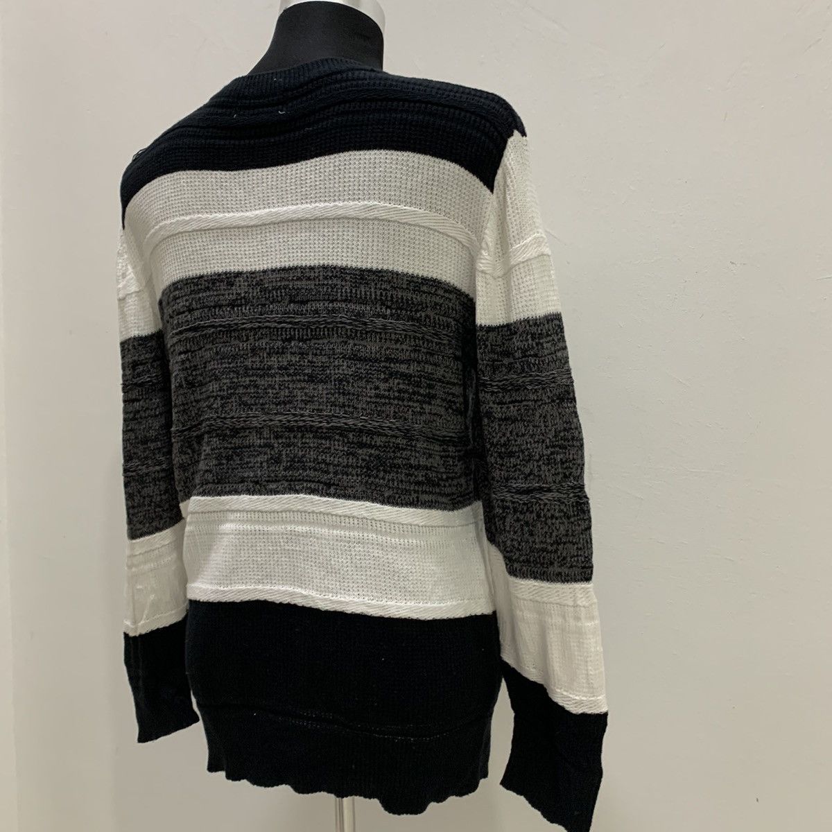 Aran Isles Knitwear CUBICSUGAR Stripe Aran Cable Crochet Moden Knitwear Sweater Size US L / EU 52-54 / 3 - 15 Thumbnail