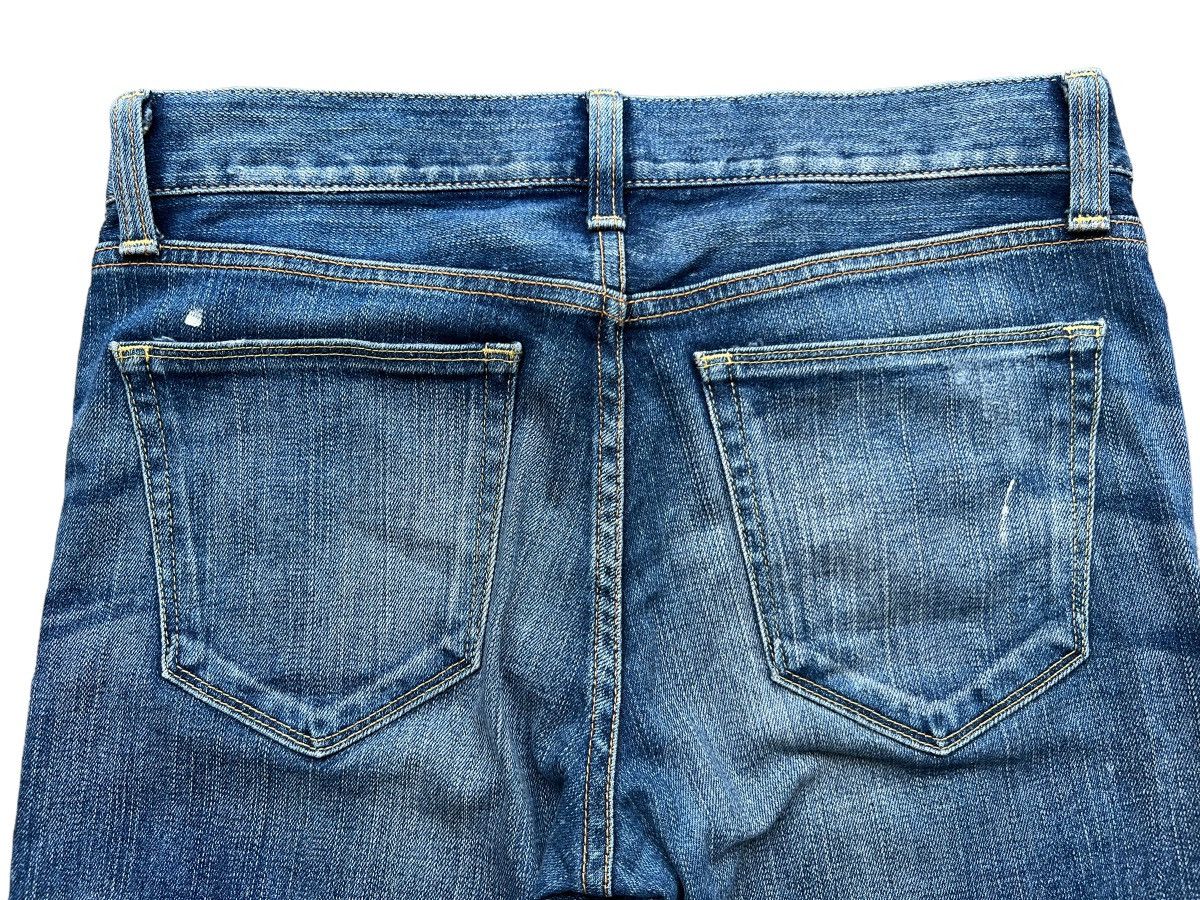 Uniqlo Uniqlo UJ Japan Distressed Ripped Faded Denim Jeans 31x31 Size US 31 - 8 Thumbnail