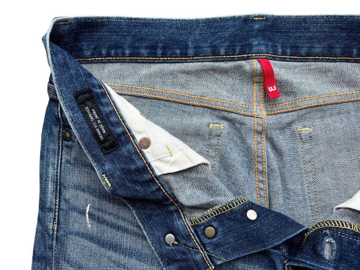 Uniqlo Uniqlo UJ Japan Distressed Ripped Faded Denim Jeans 31x31 Size US 31 - 9 Thumbnail