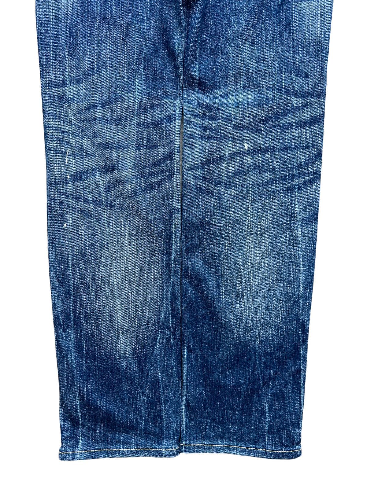 Uniqlo Uniqlo UJ Japan Distressed Ripped Faded Denim Jeans 31x31 Size US 31 - 6 Thumbnail