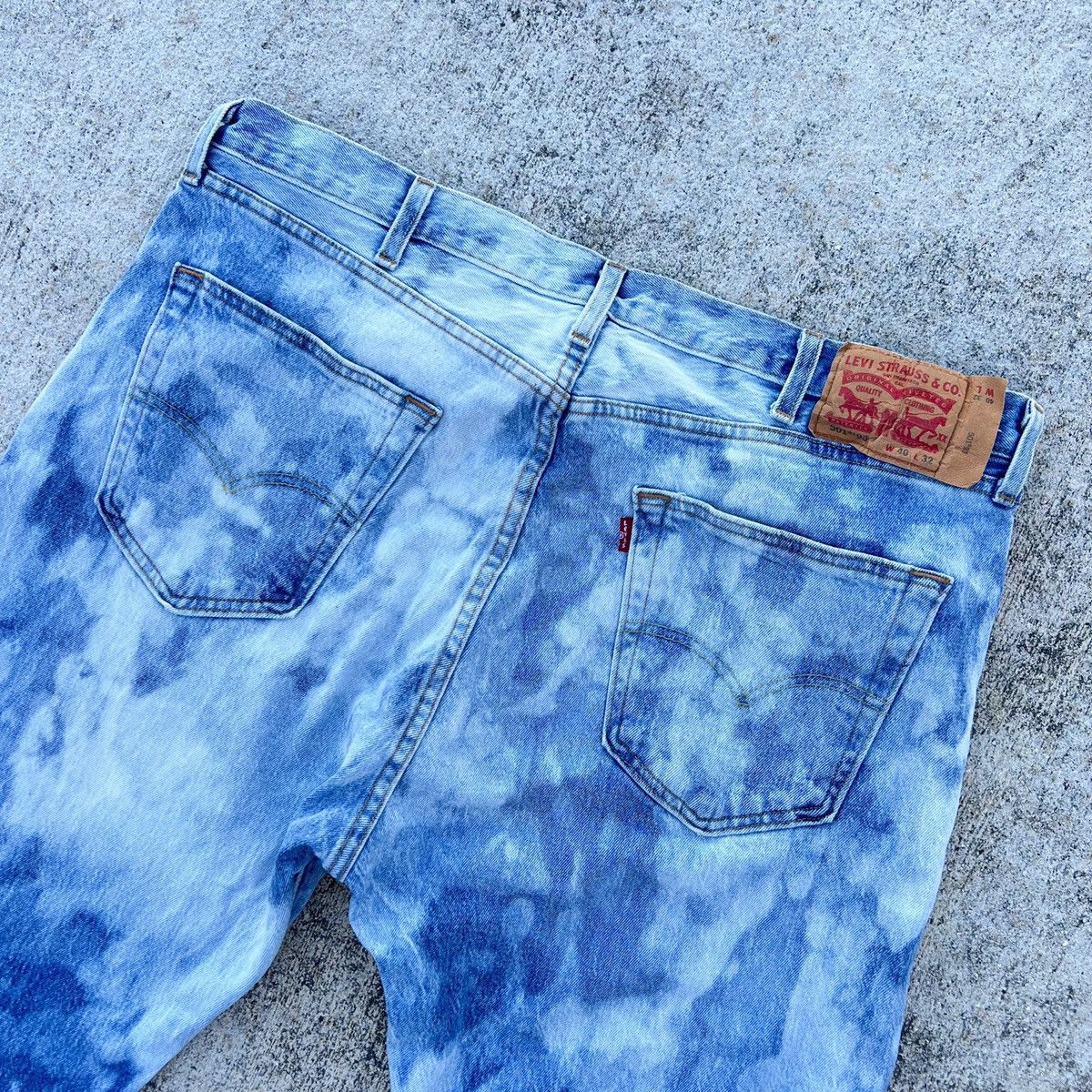 Levi's Levi’s Bleach Washed 39 x 32 Denim Jeans Size US 39 - 8 Thumbnail