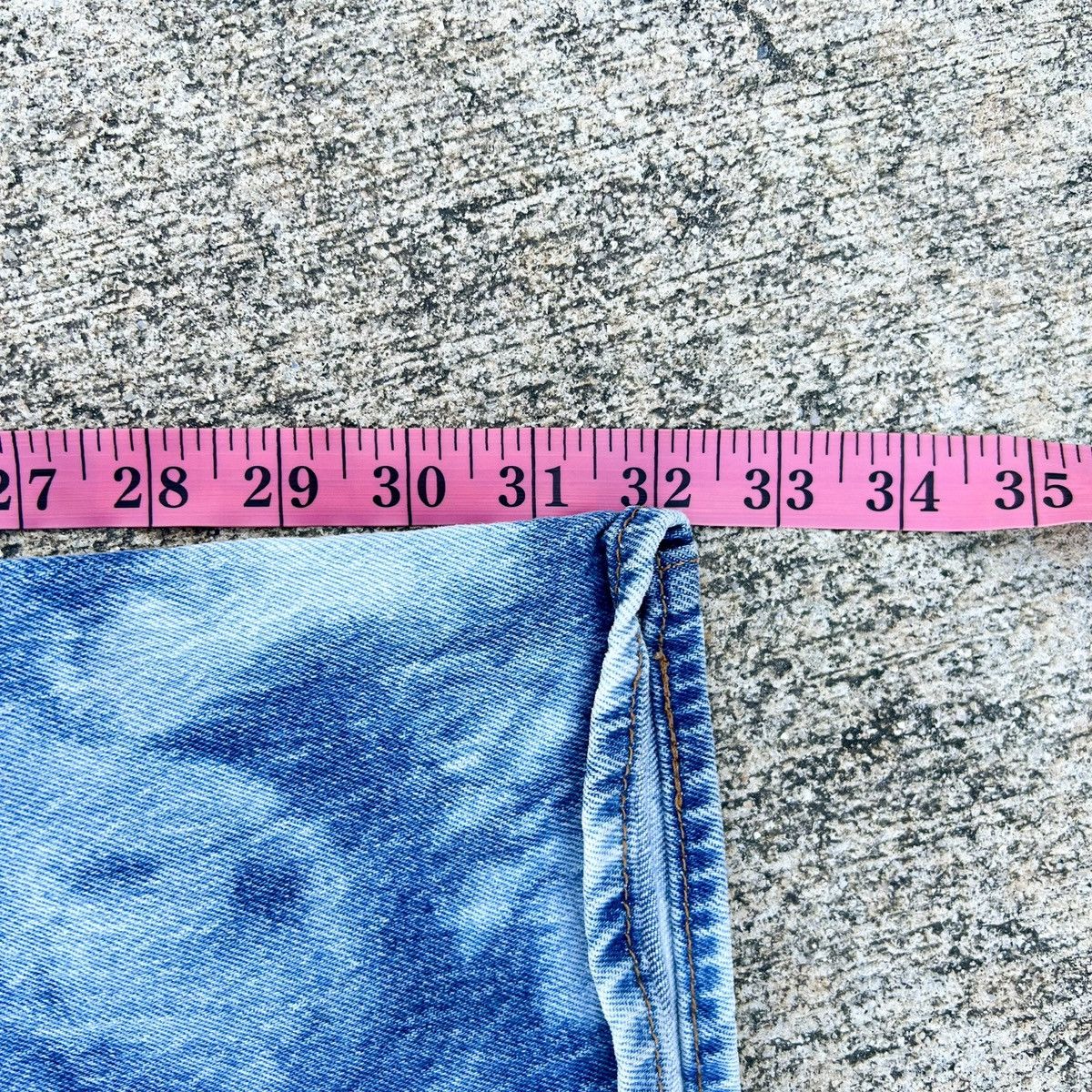 Levi's Levi’s Bleach Washed 39 x 32 Denim Jeans Size US 39 - 10 Thumbnail