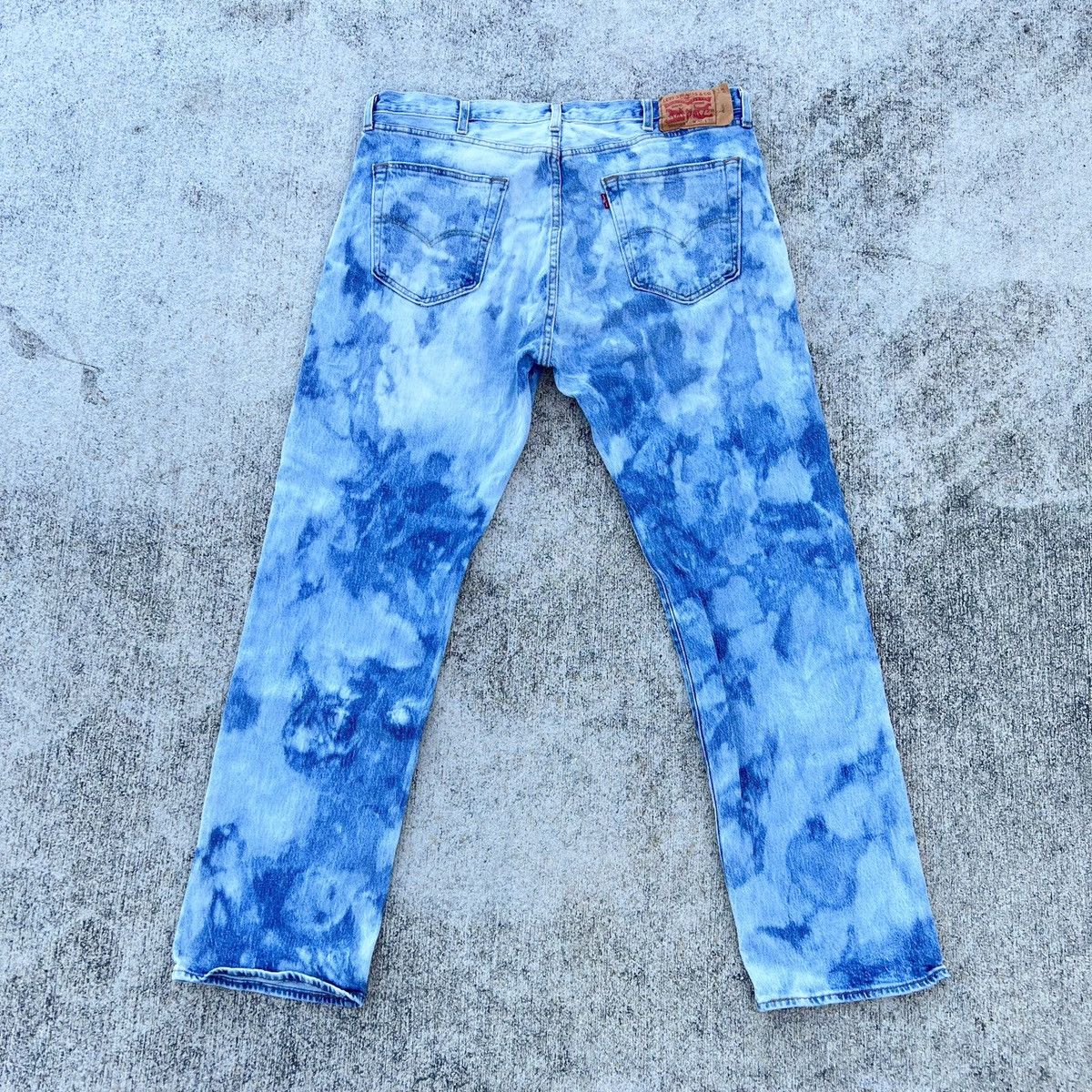 Levi's Levi’s Bleach Washed 39 x 32 Denim Jeans Size US 39 - 2 Thumbnail