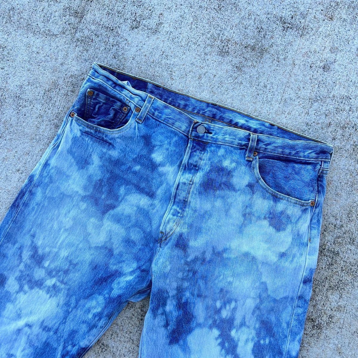 Levi's Levi’s Bleach Washed 39 x 32 Denim Jeans Size US 39 - 5 Thumbnail